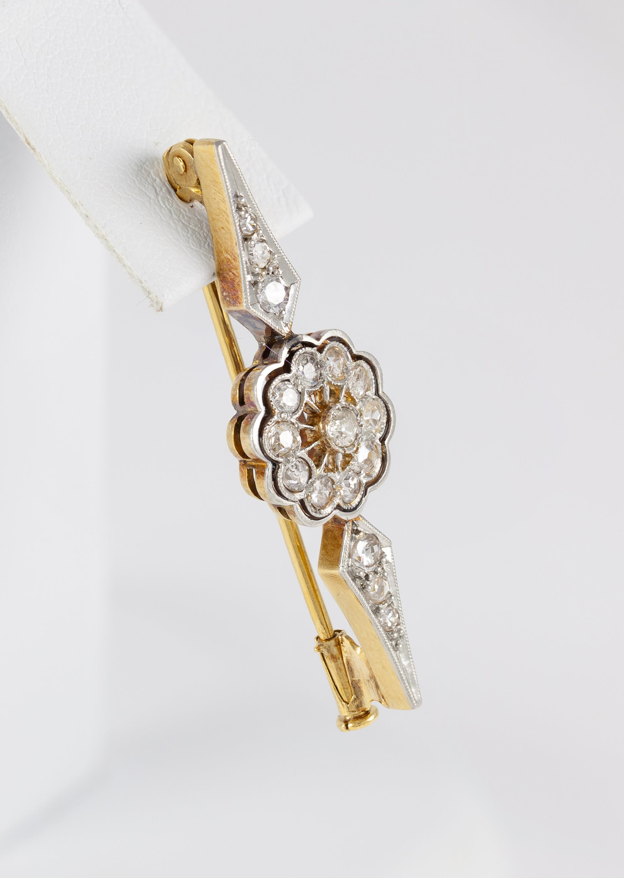 Broche antiguo en oro 18k con brillantes - Mayka Jewels