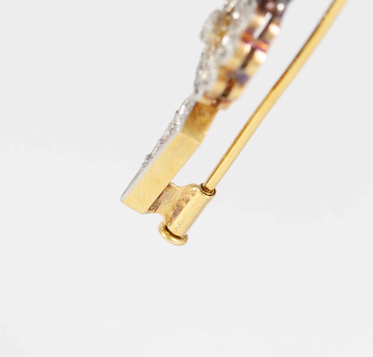 Broche antiguo en oro 18k con brillantes - Mayka Jewels