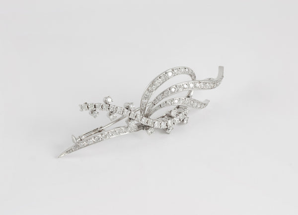 Broche en oro blanco 18k con brillantes 1.58 ct