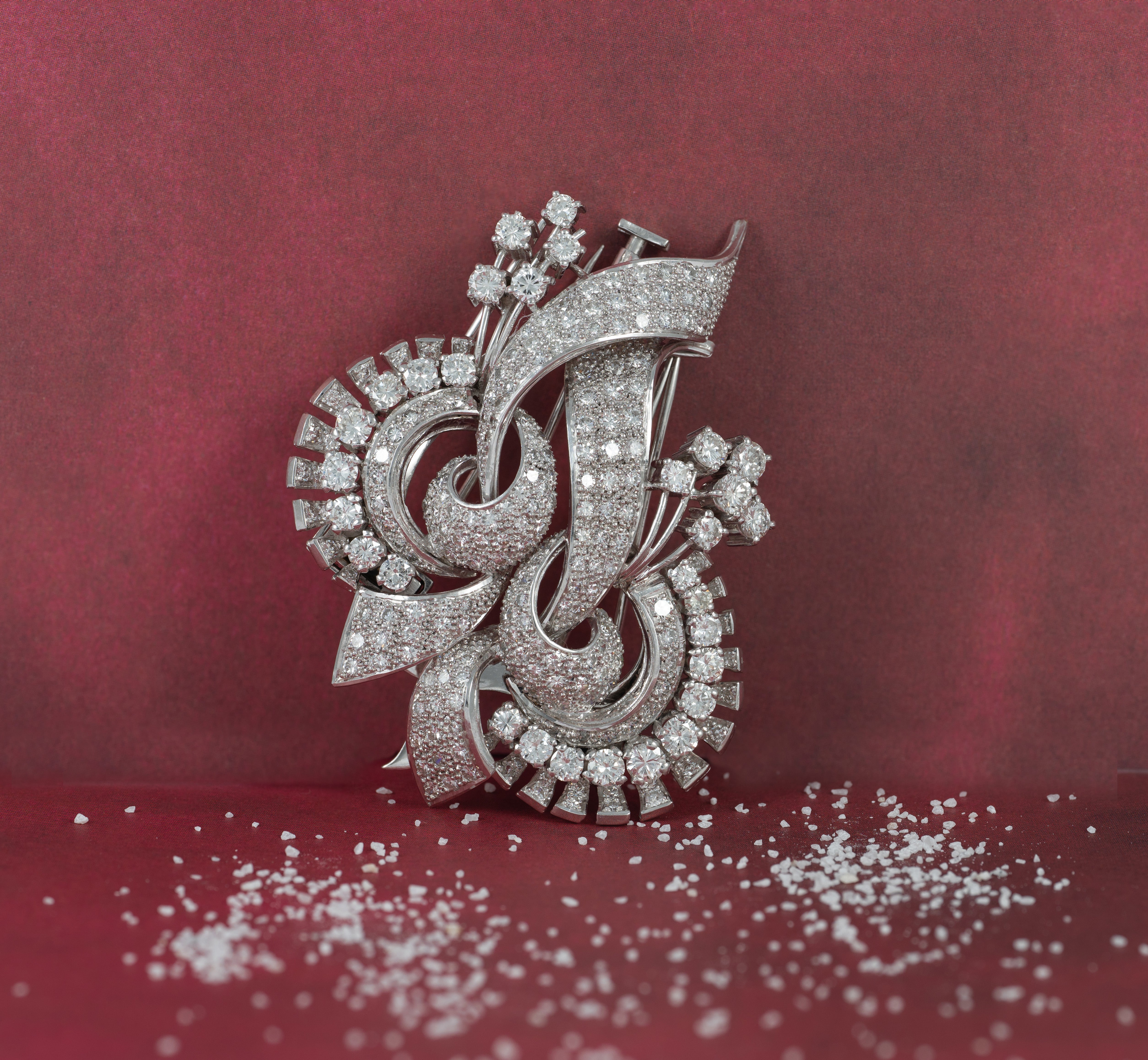 Broche doble en oro blanco 18k con diamantes 10 ct