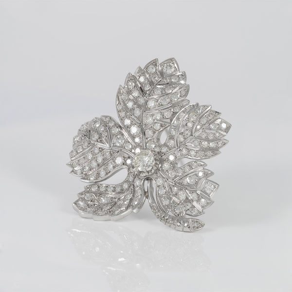 Broche antiguo en oro blanco 18k y diamantes 5.58 ct