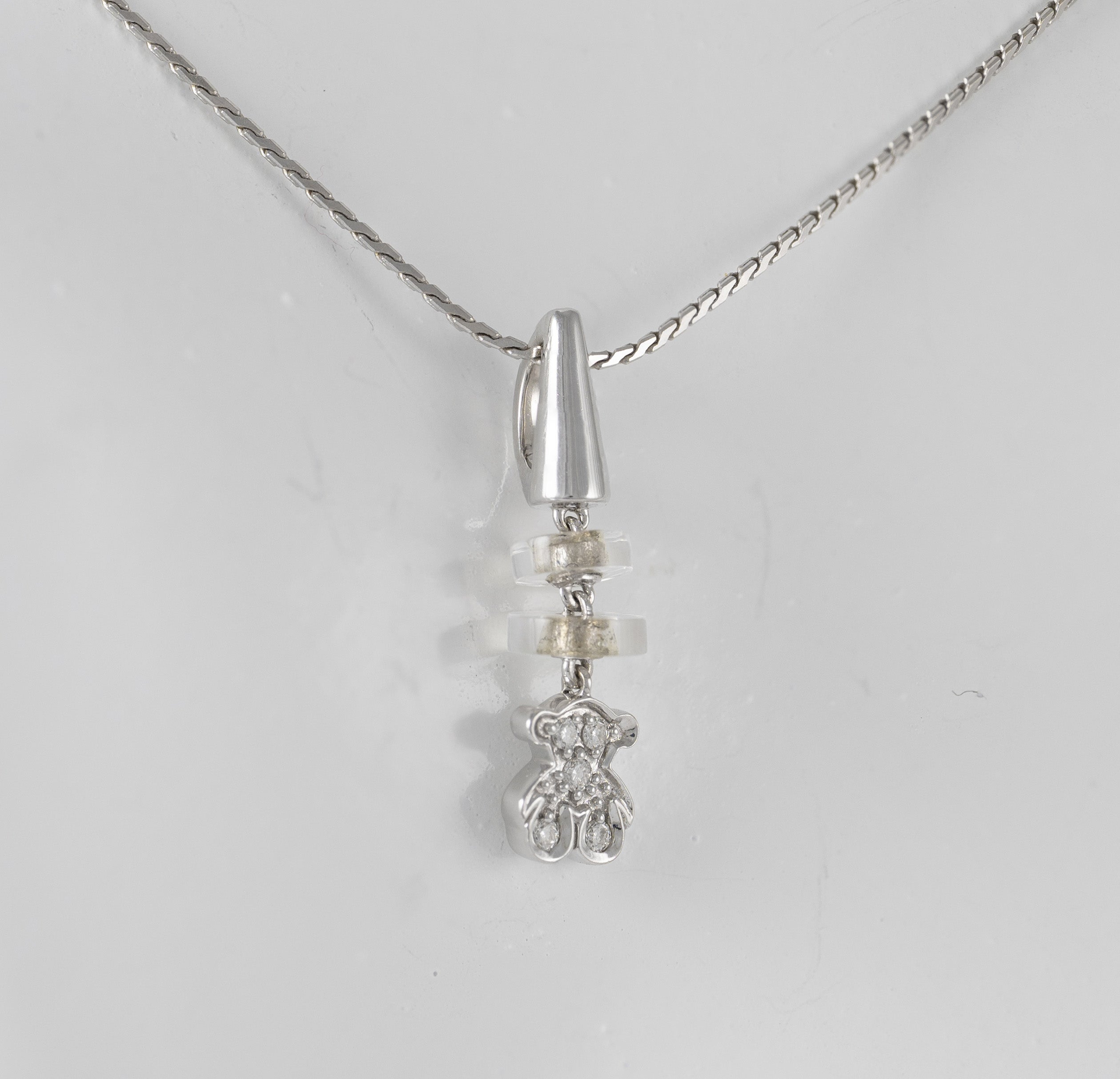 Colgante Tous en oro blanco 18k y diamantes motivo oso Tous Bear