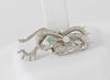 Broche-cierre de collar antiguo en oro blanco 18k con esmeralda y diamantes