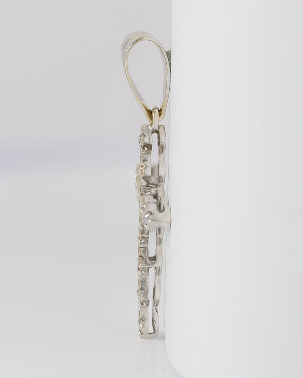Colgante cruz antiguo en oro blanco 18k con diamantes