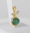 Colgante Manzana en oro amarillo 18k con brillantes y piedra verde
