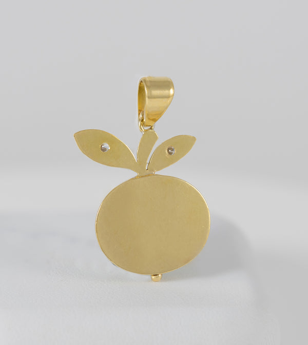 Colgante Manzana en oro amarillo 18k con brillantes y piedra verde