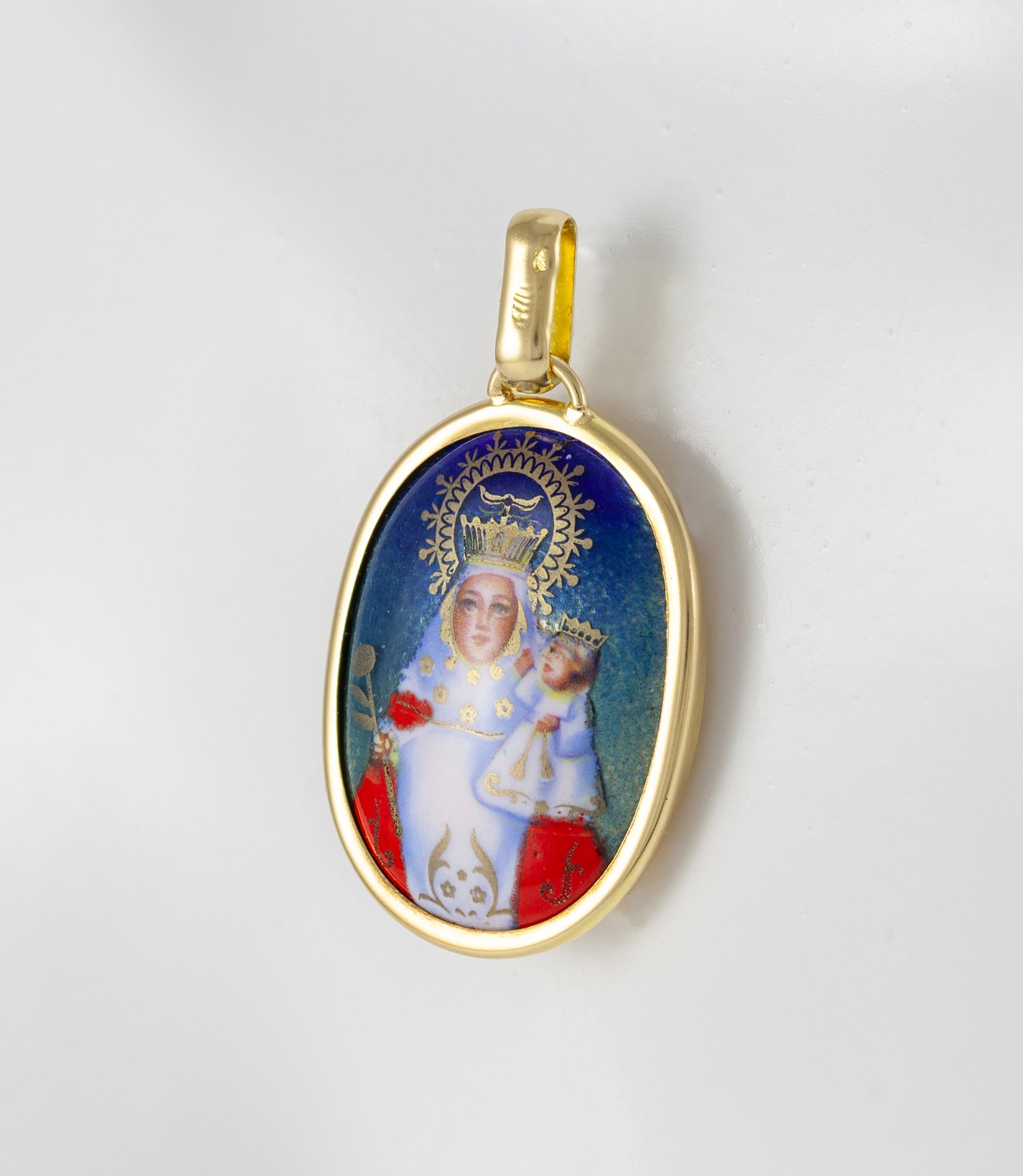 Colgante en oro amarillo 18k y porcelana esmaltada