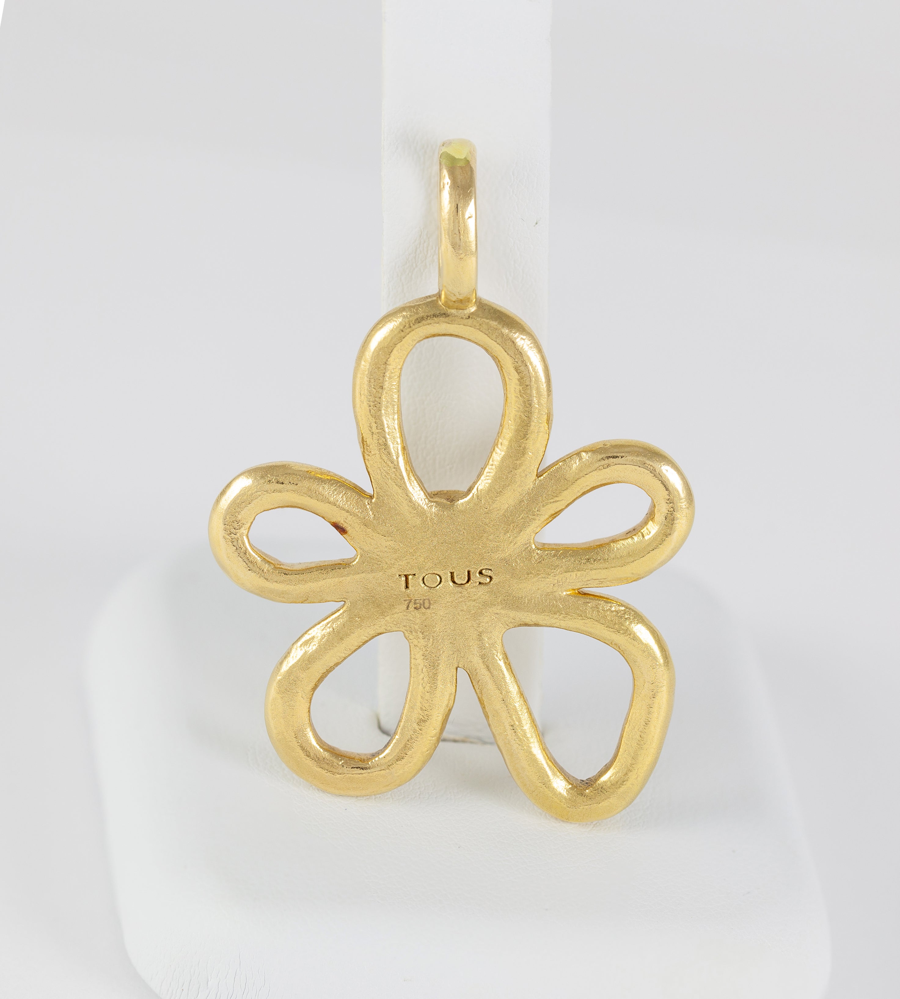 Colgante Tous Flor en oro amarillo 18k