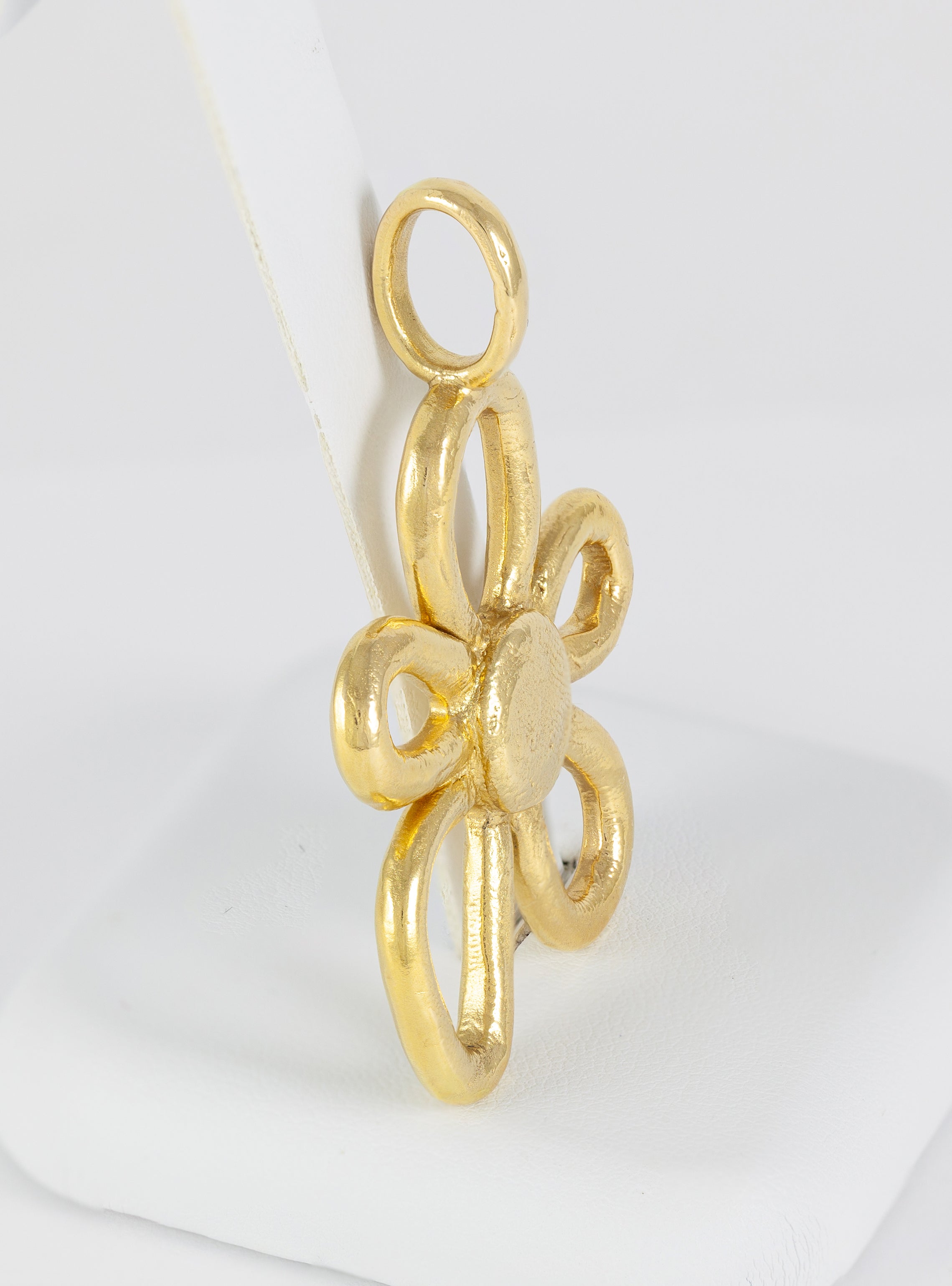 Colgante Tous Flor en oro amarillo 18k