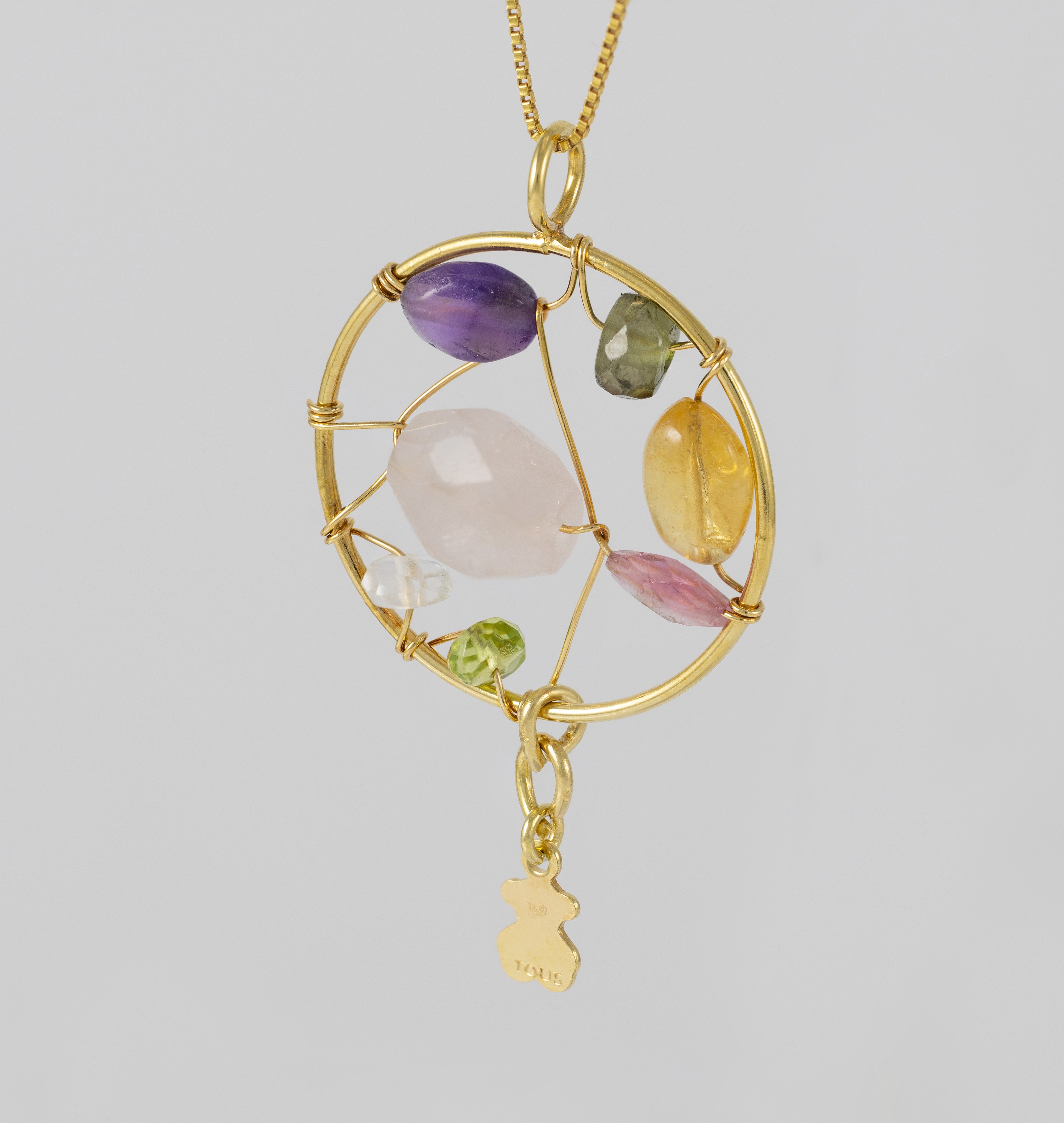 Colgante Tous en oro amarillo 18k y gemas Garabato