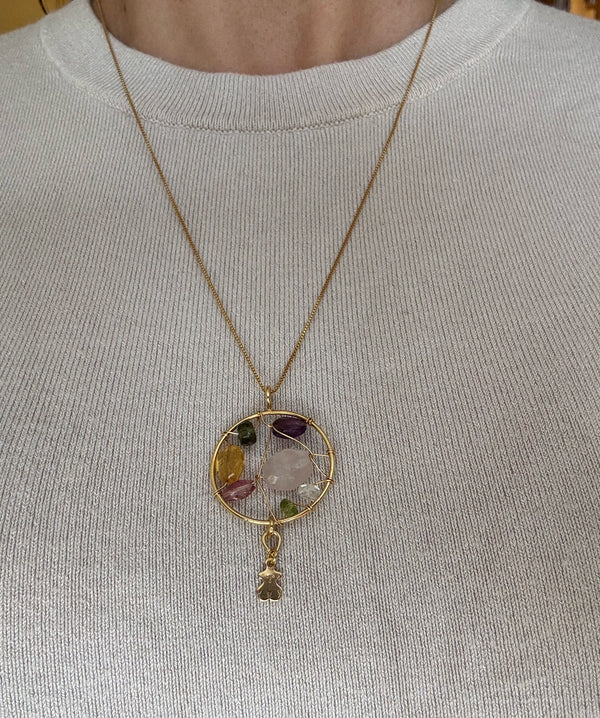 Colgante Tous en oro amarillo 18k y gemas Garabato