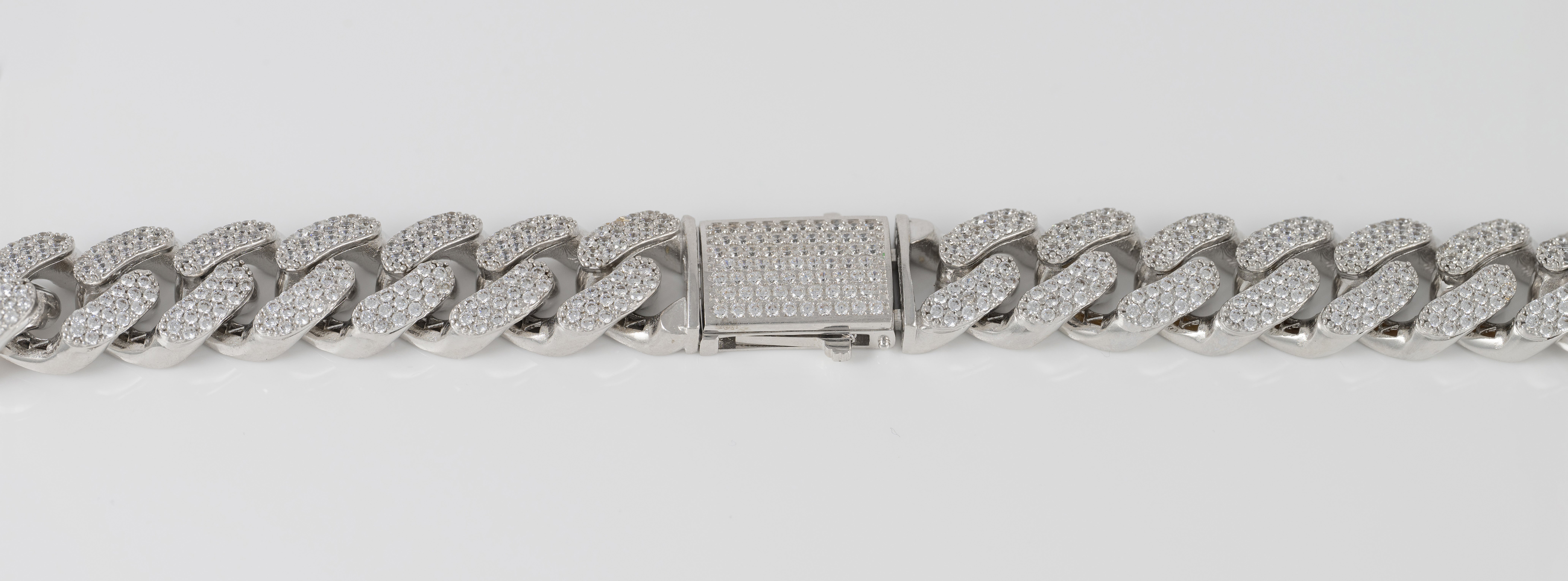 Cadena oro blanco 18k 750 con circonitas