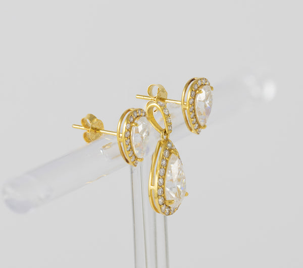 Conjunto de Colgante y Pendientes en oro amarillo 18k y moissanitas