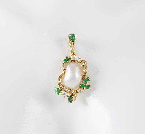 Conjunto Colgante y Pendientes en oro amarillo 18k con esmeraldas y brillantes