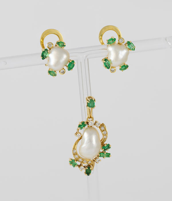Conjunto Colgante y Pendientes en oro amarillo 18k con esmeraldas y brillantes