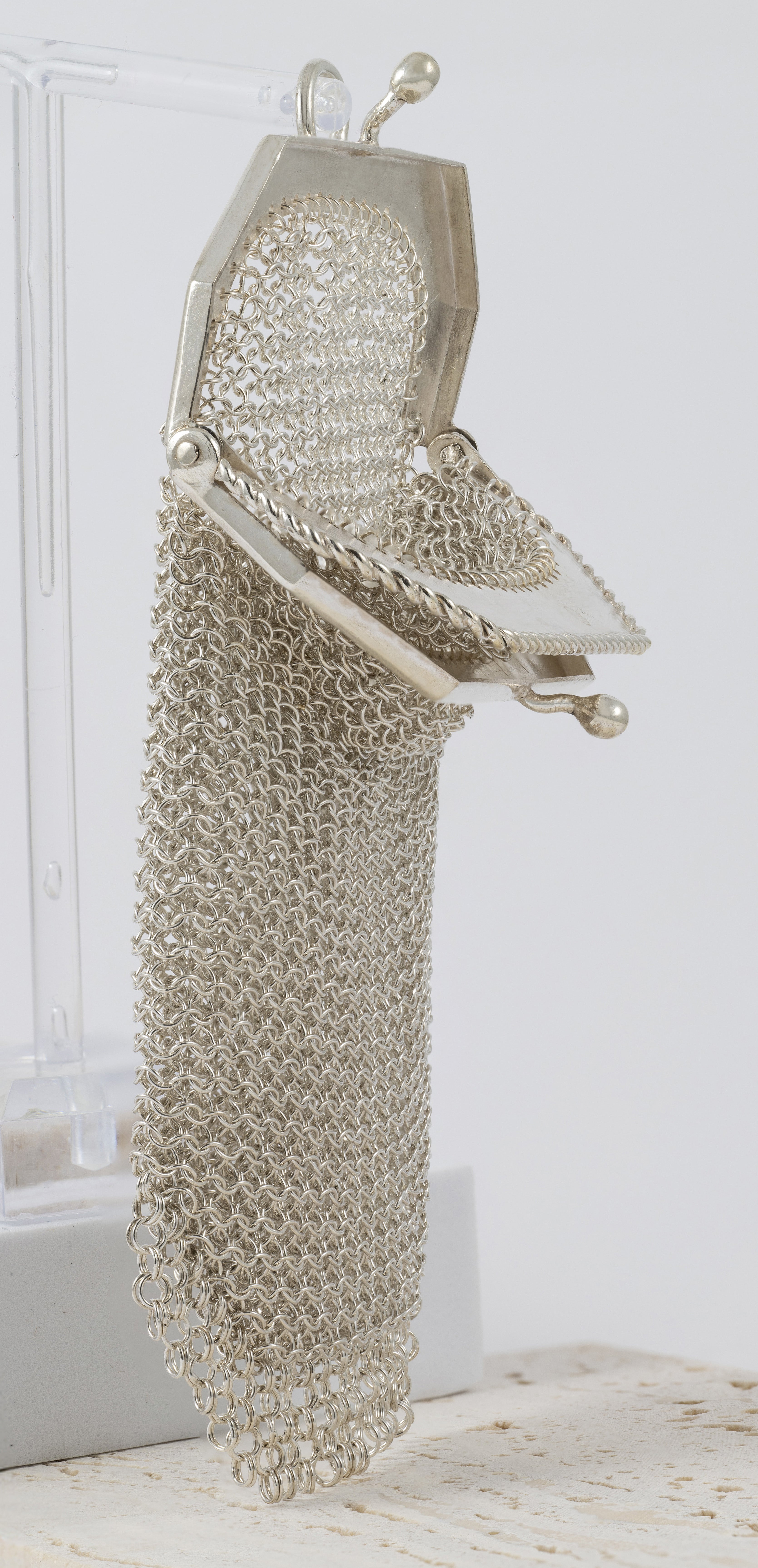 Monedero antiguo de plata