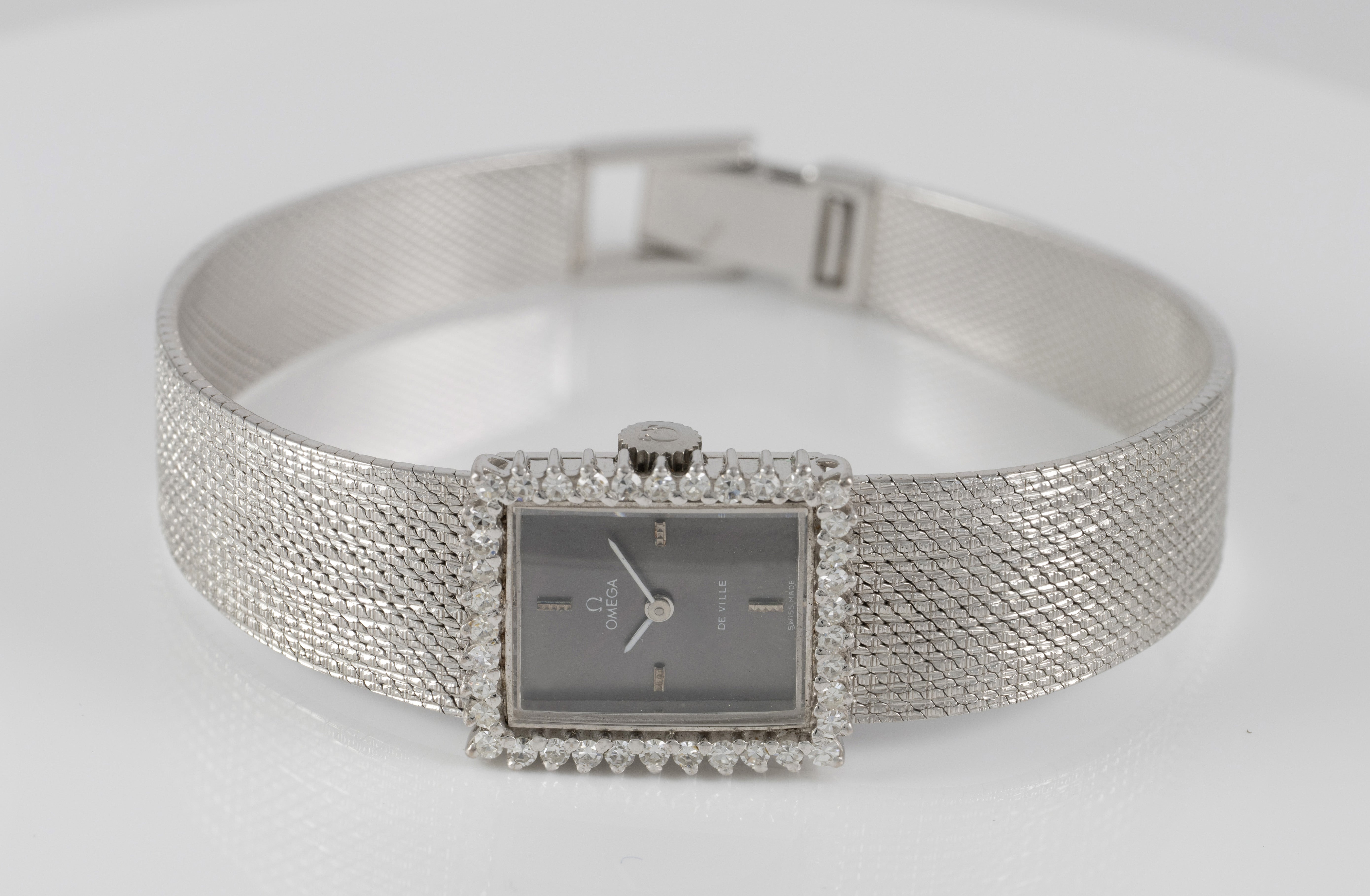 Omega Deville White Gold 18k and Diamonds Ref: 8244