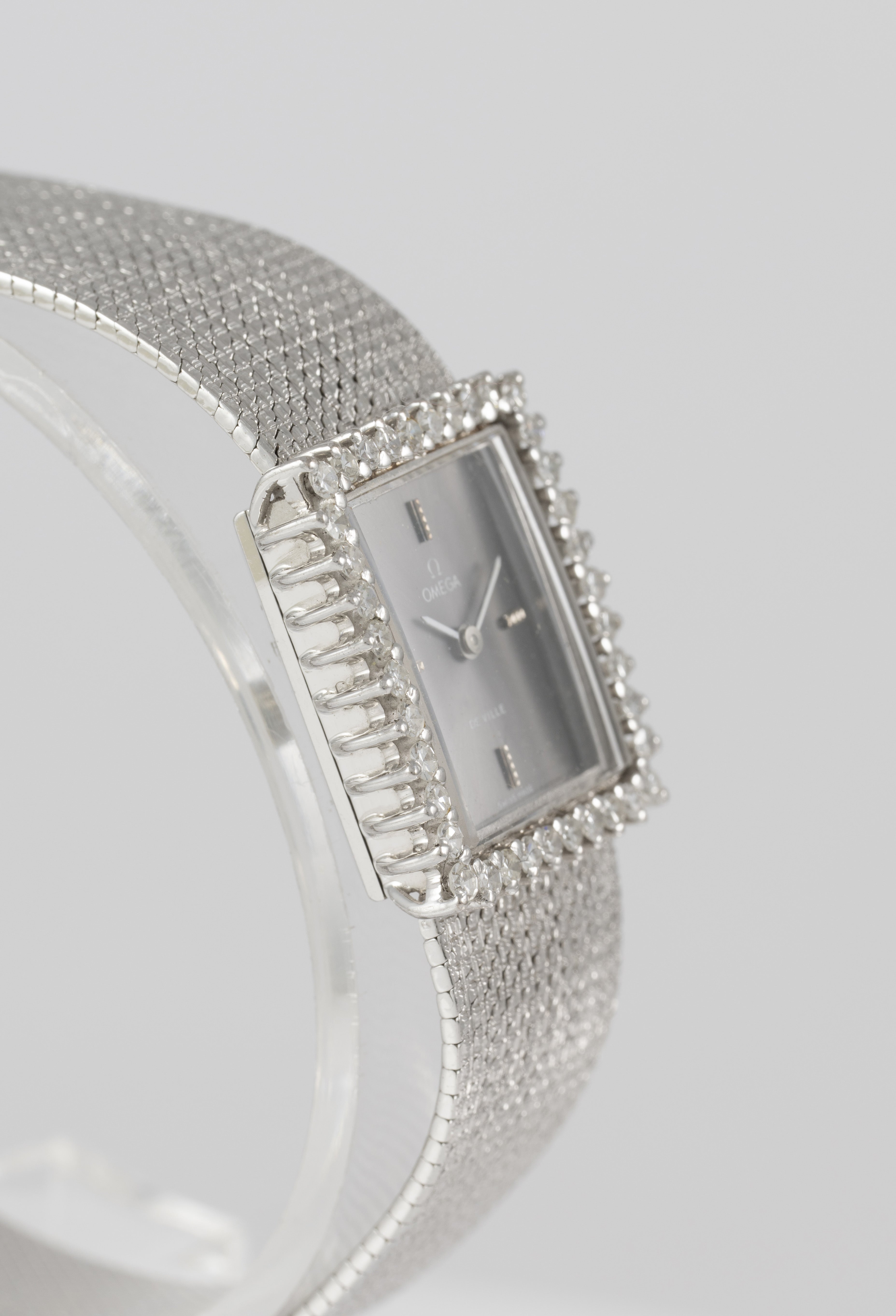 Omega Deville White Gold 18k and Diamonds Ref: 8244