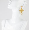 Pendientes antiguos en oro amarillo 18k y zafiros blancos