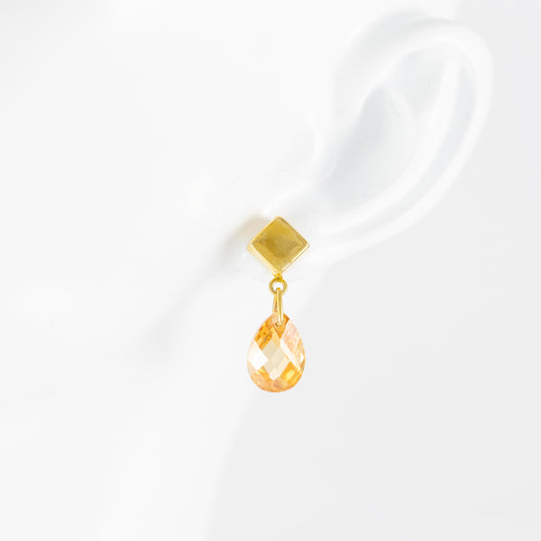 Pendientes en oro amarillo 18k y cuarzos