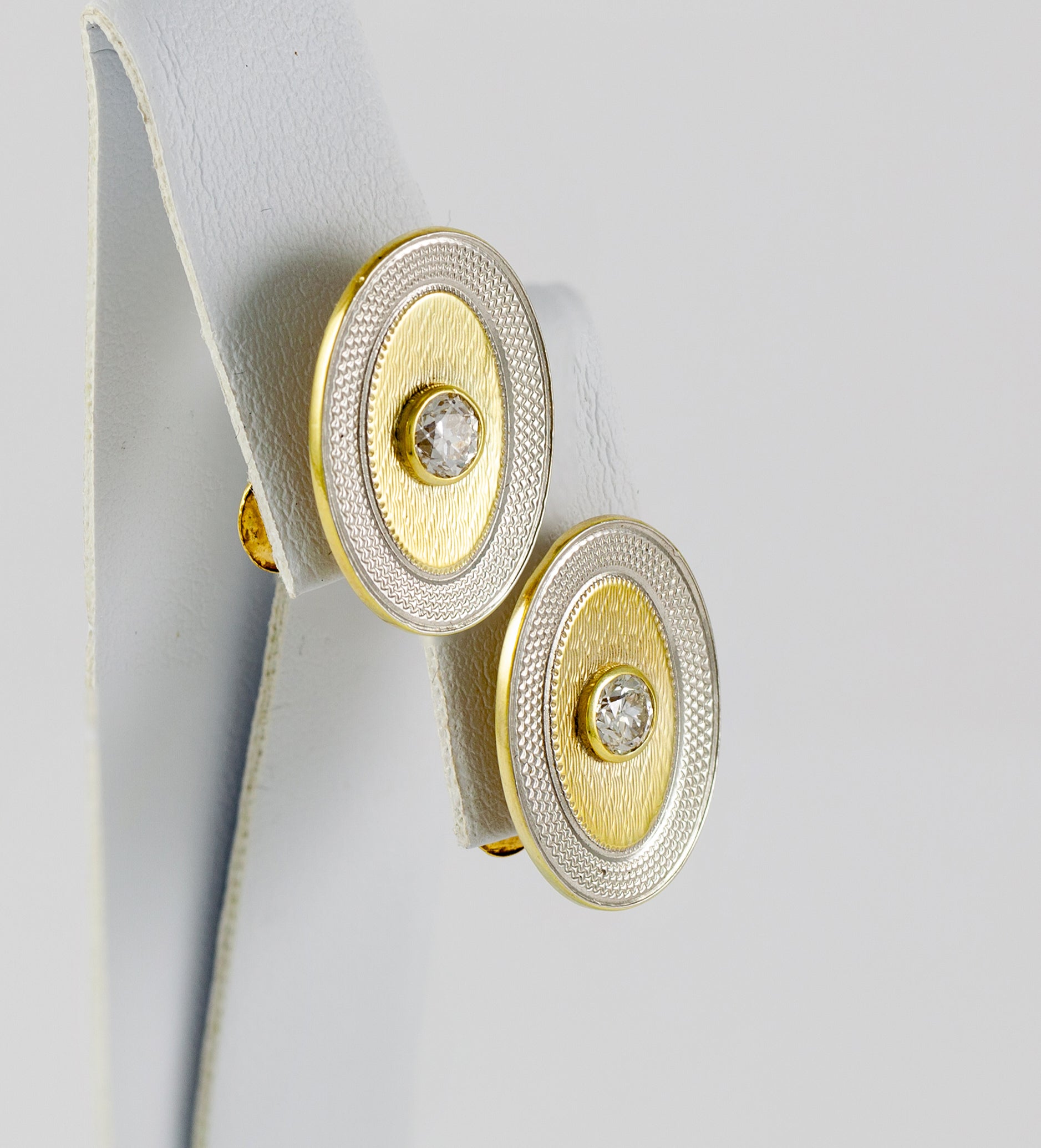 Pendientes en oro amarillo y blanco 18k con diamantes
