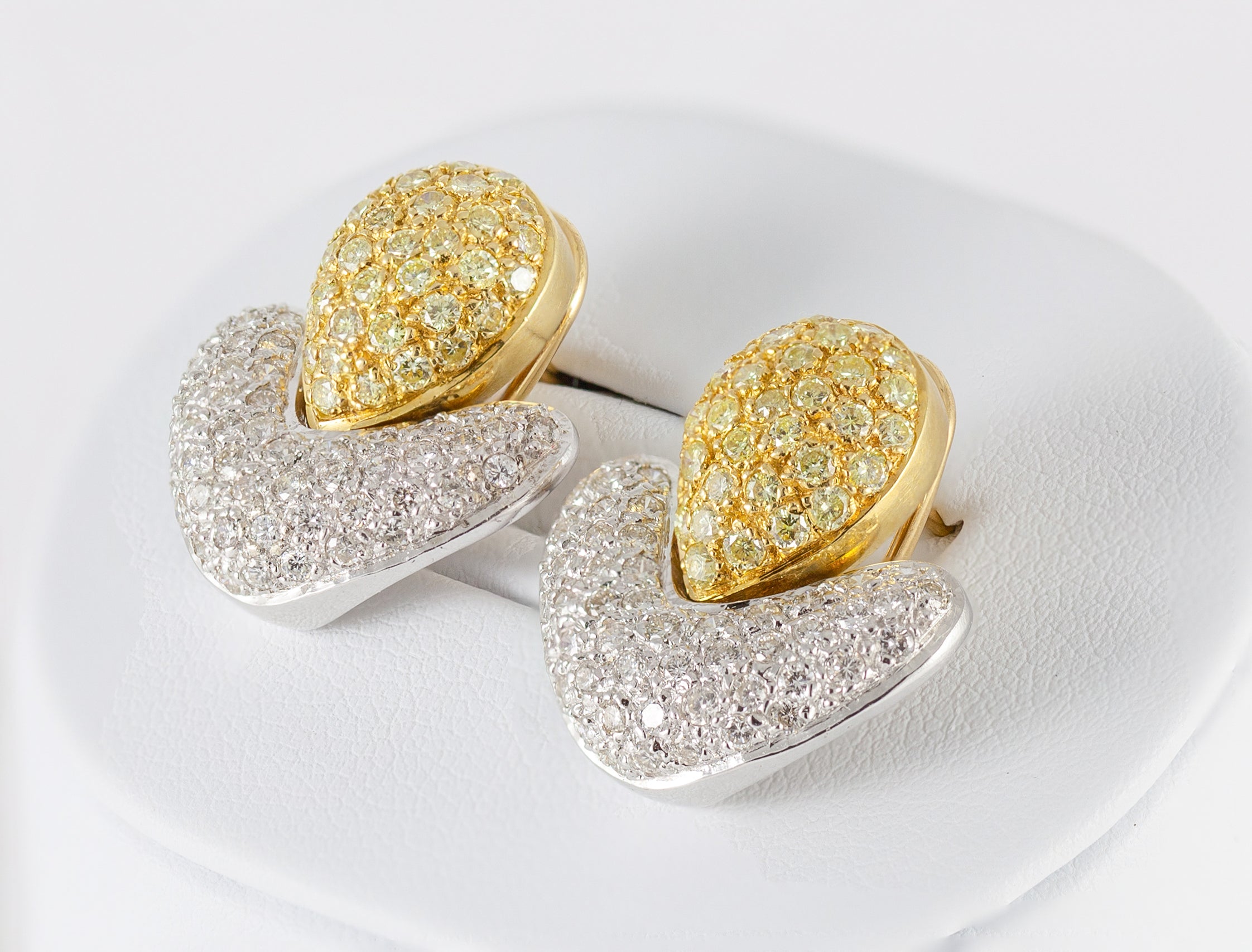 Pendientes en oro blanco y amarillo 18k y brillantes