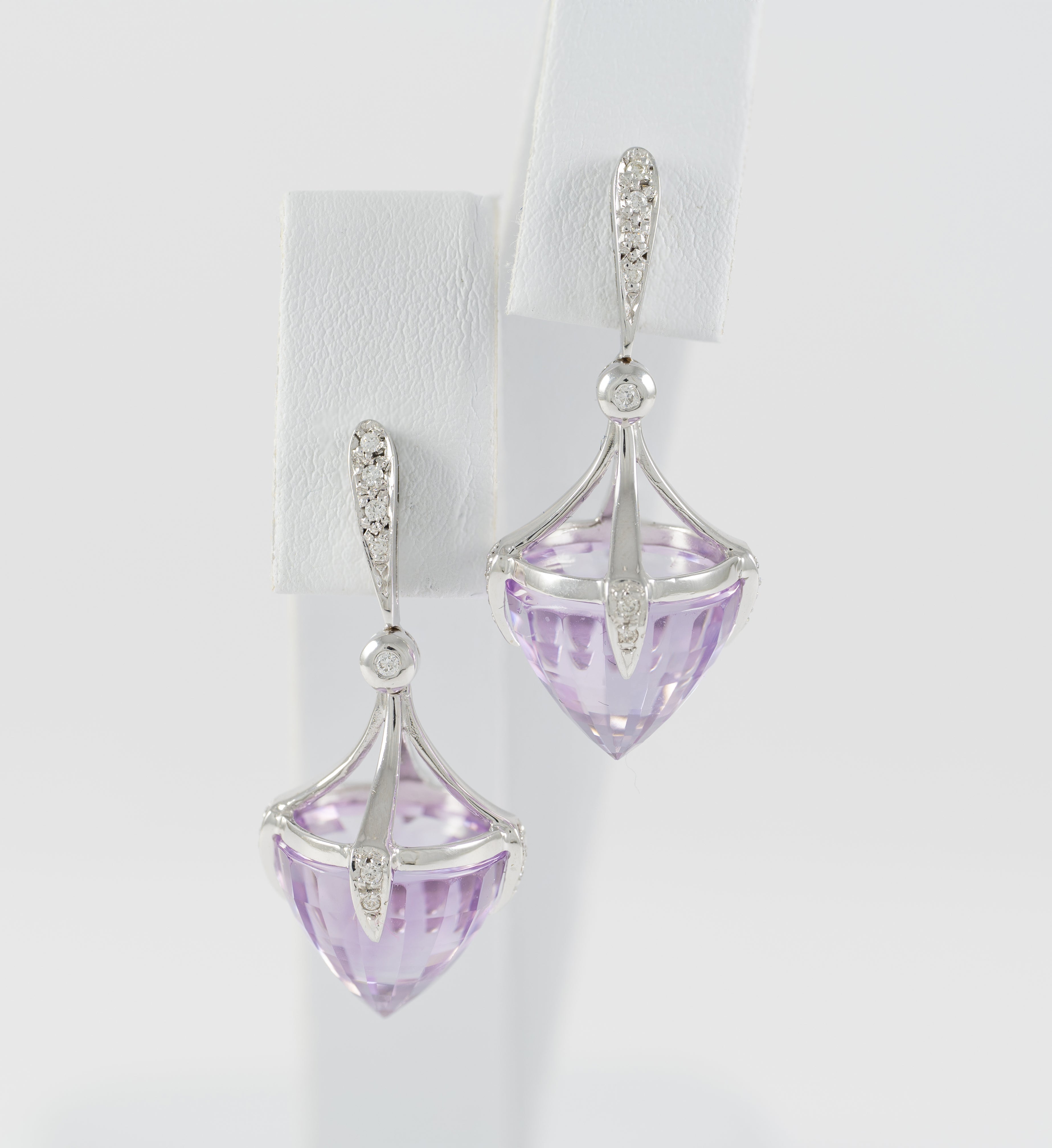 Pendientes en oro blanco 18k con diamantes y cuarzos