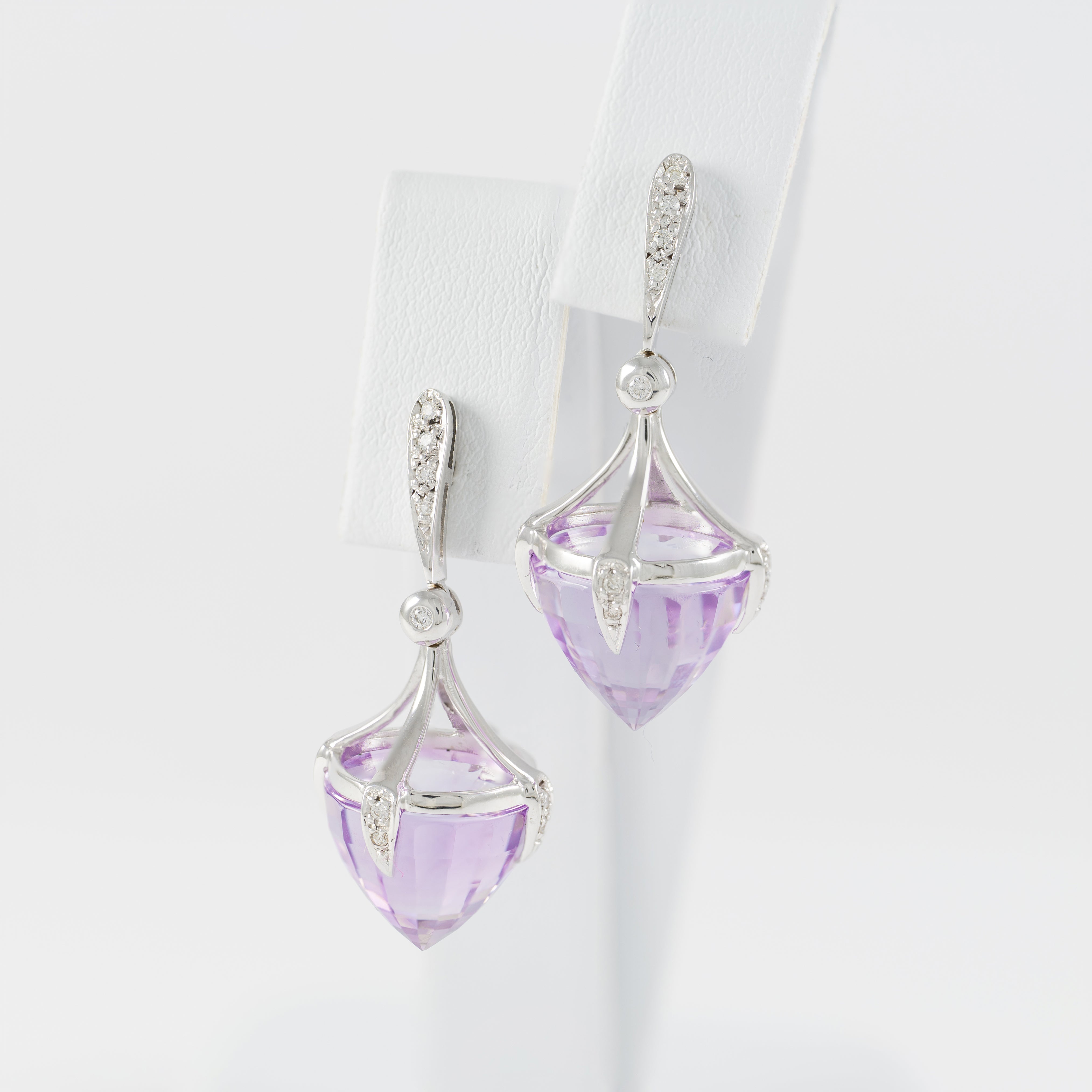 Pendientes en oro blanco 18k con diamantes y cuarzos