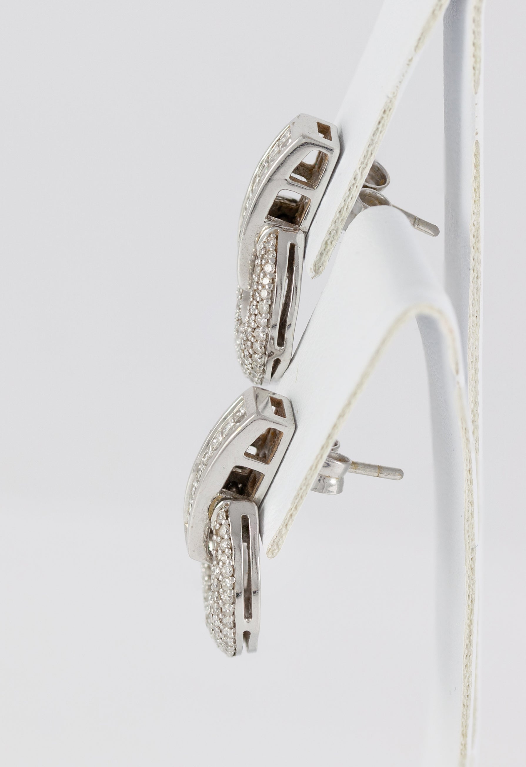 Pendientes en oro blanco 18k con diamantes 1.55 ct