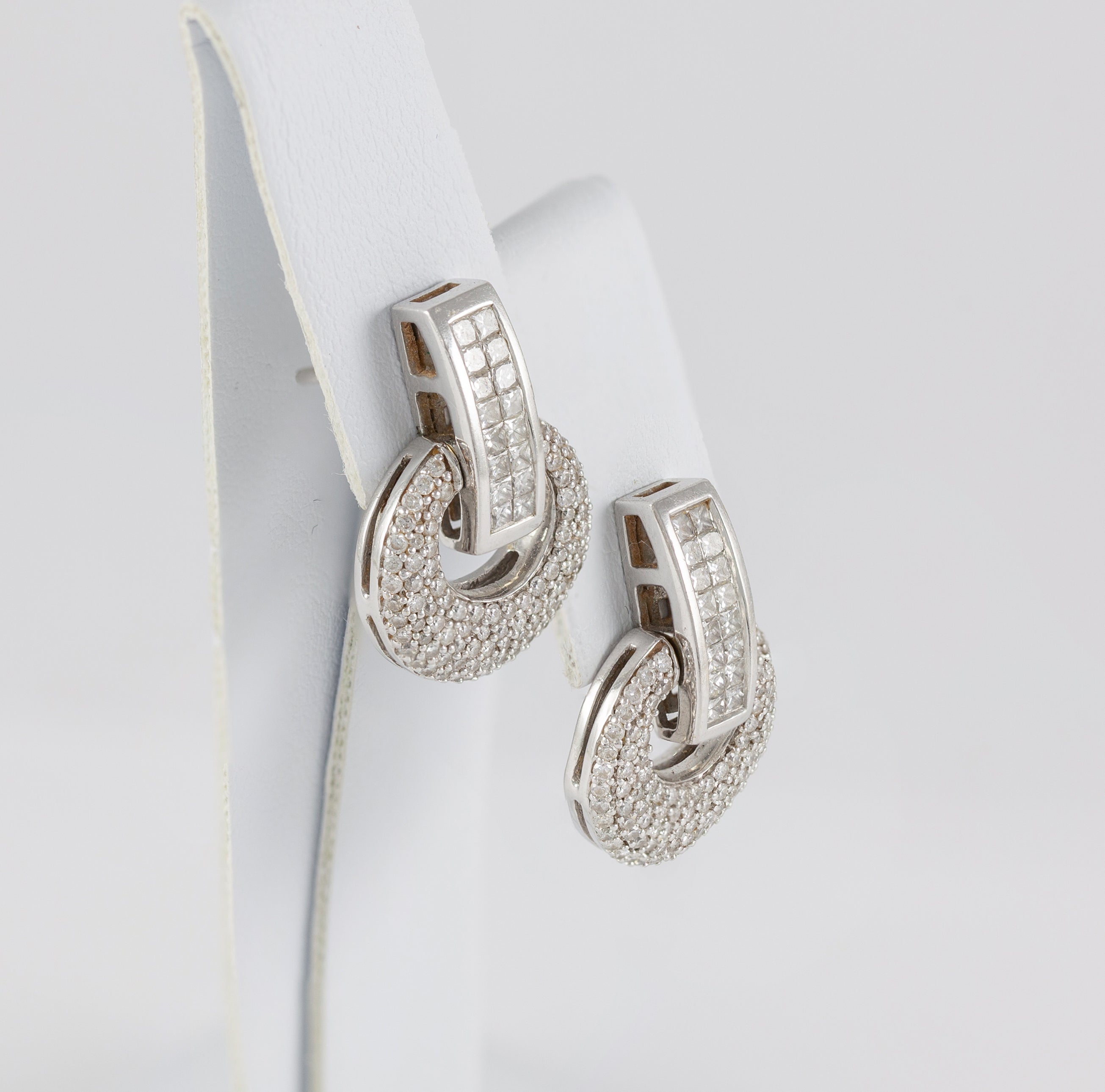 Pendientes en oro blanco 18k con diamantes 1.55 ct