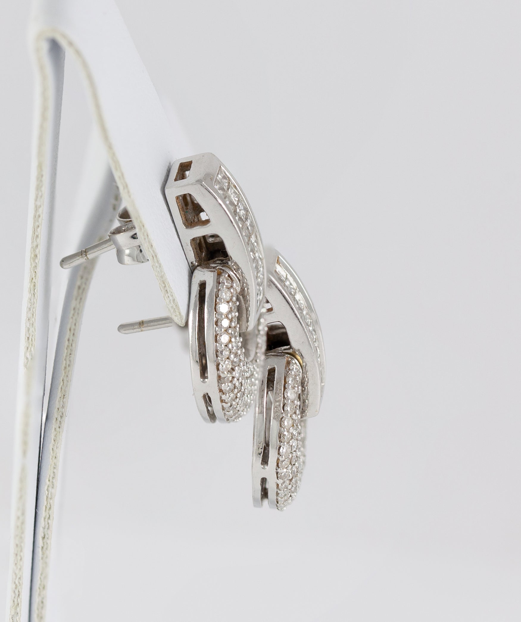 Pendientes en oro blanco 18k con diamantes 1.55 ct