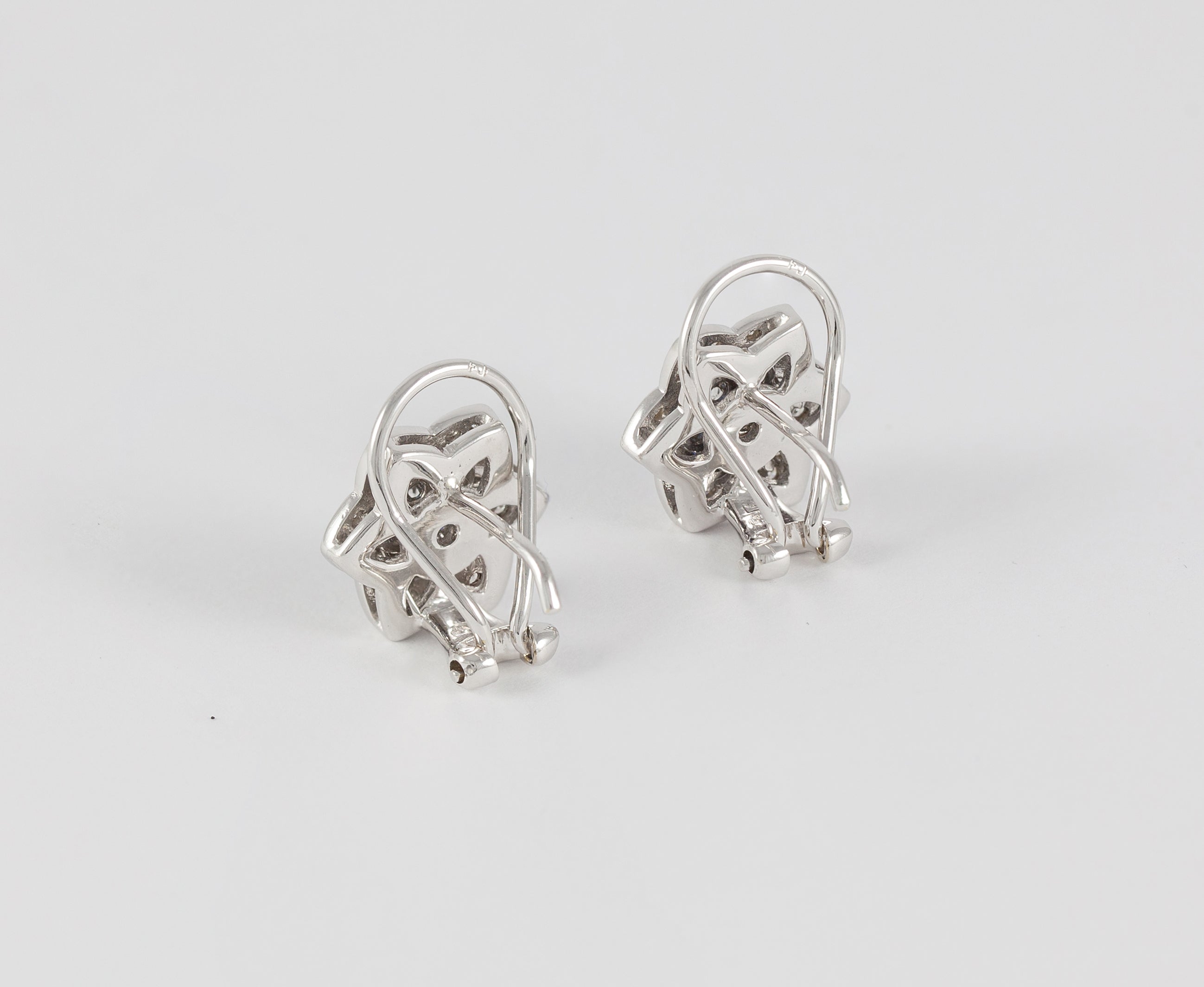 Pendientes en oro blanco 18k con brillantes y zafiros