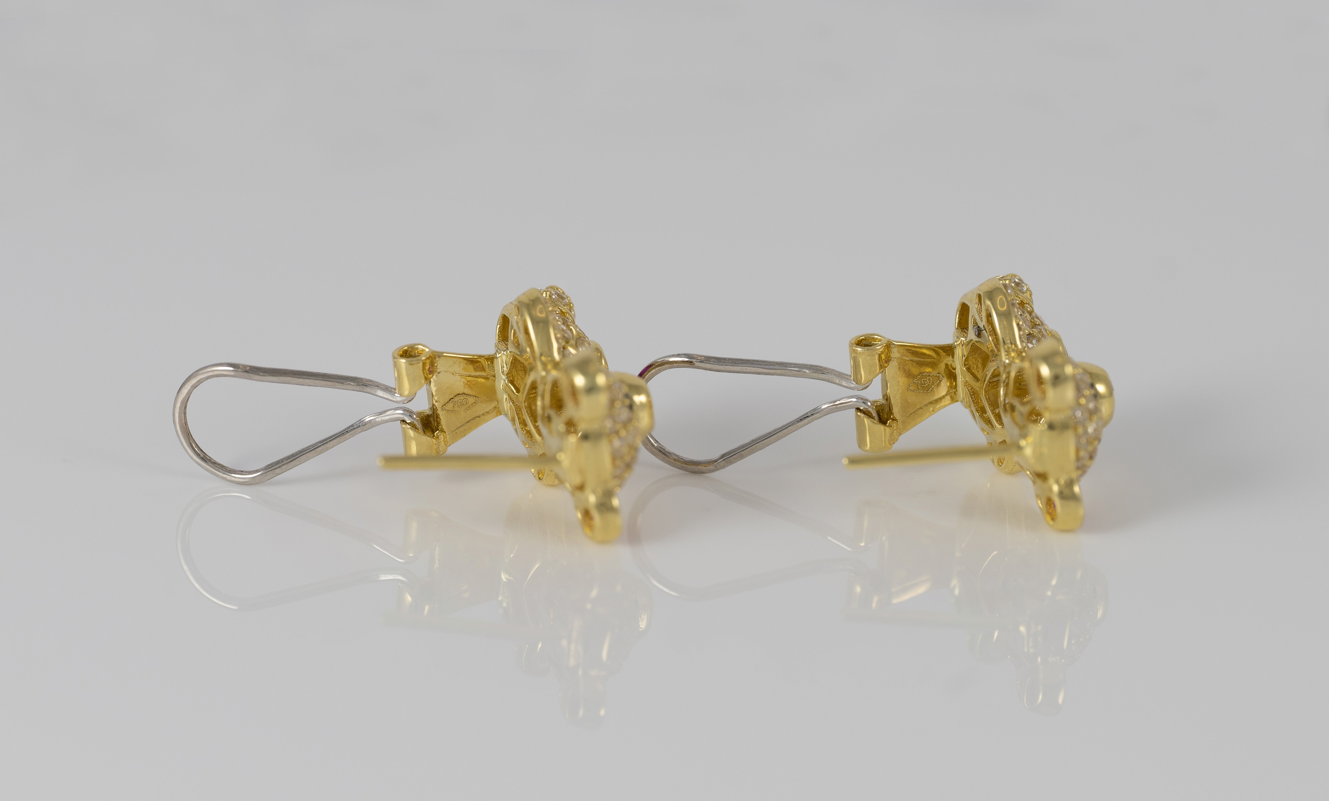 Pendientes Oso en oro 18k 750