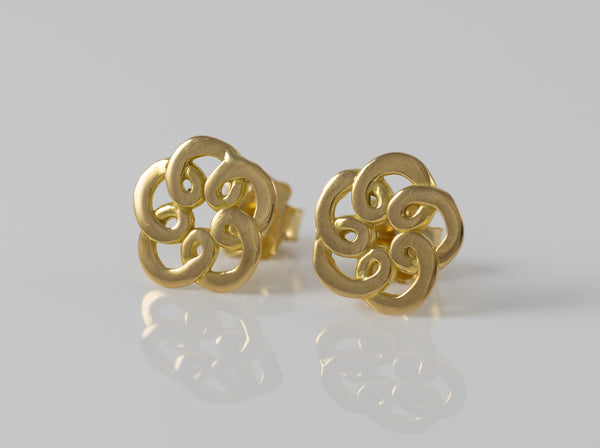 Pendientes Tous Flor en oro amarillo 18k