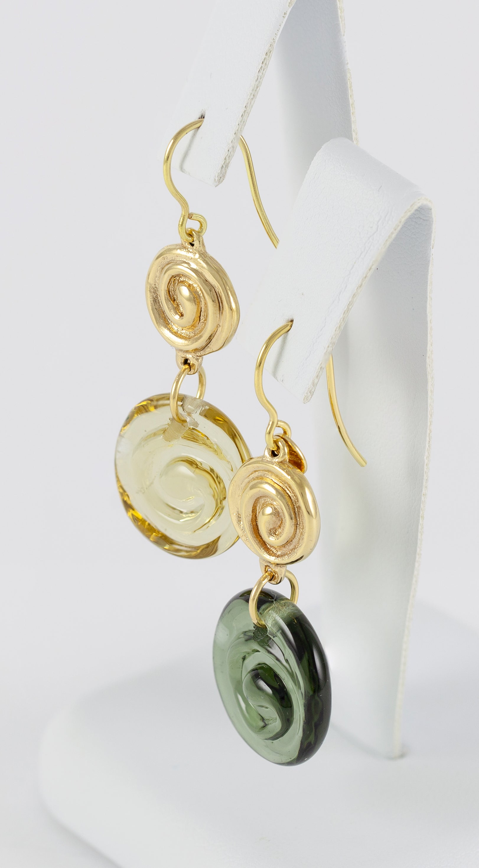 Pendientes Tous en oro amarillo 18k con cristal Eugenia by Tous Iluminada