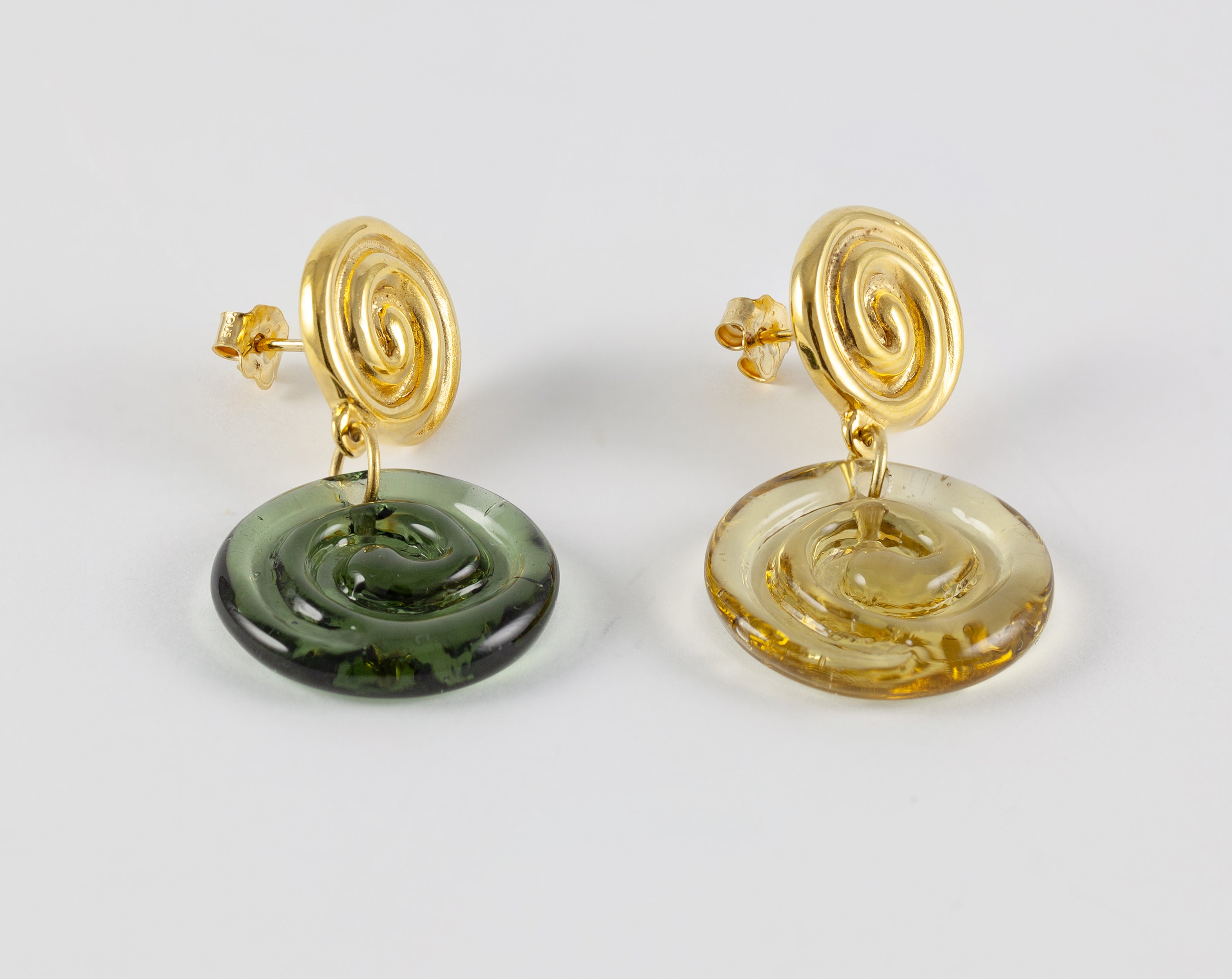 Pendientes Tous en oro amarillo 18k con cristal Eugenia by Tous Iluminada