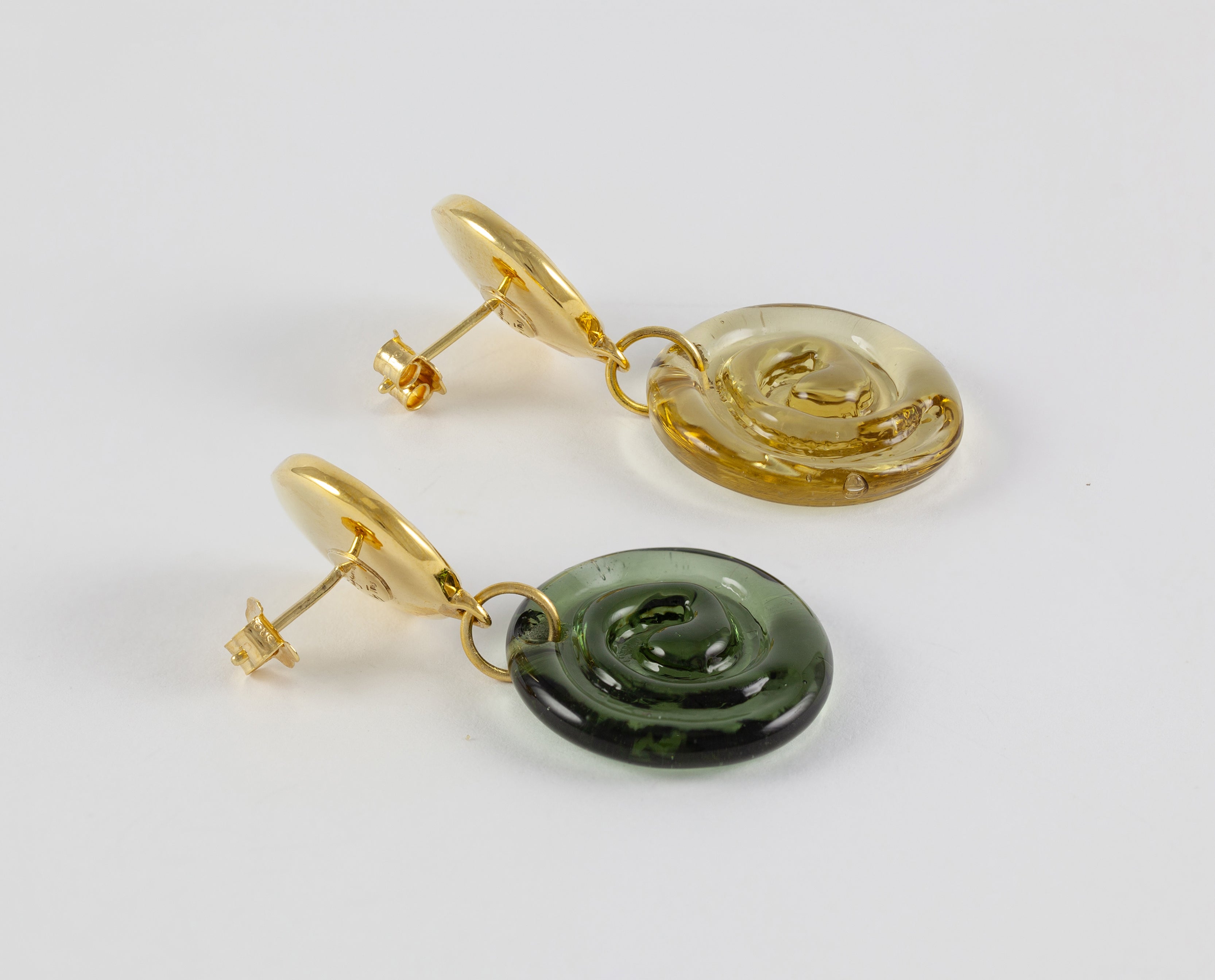 Pendientes Tous en oro amarillo 18k con cristal Eugenia by Tous Iluminada