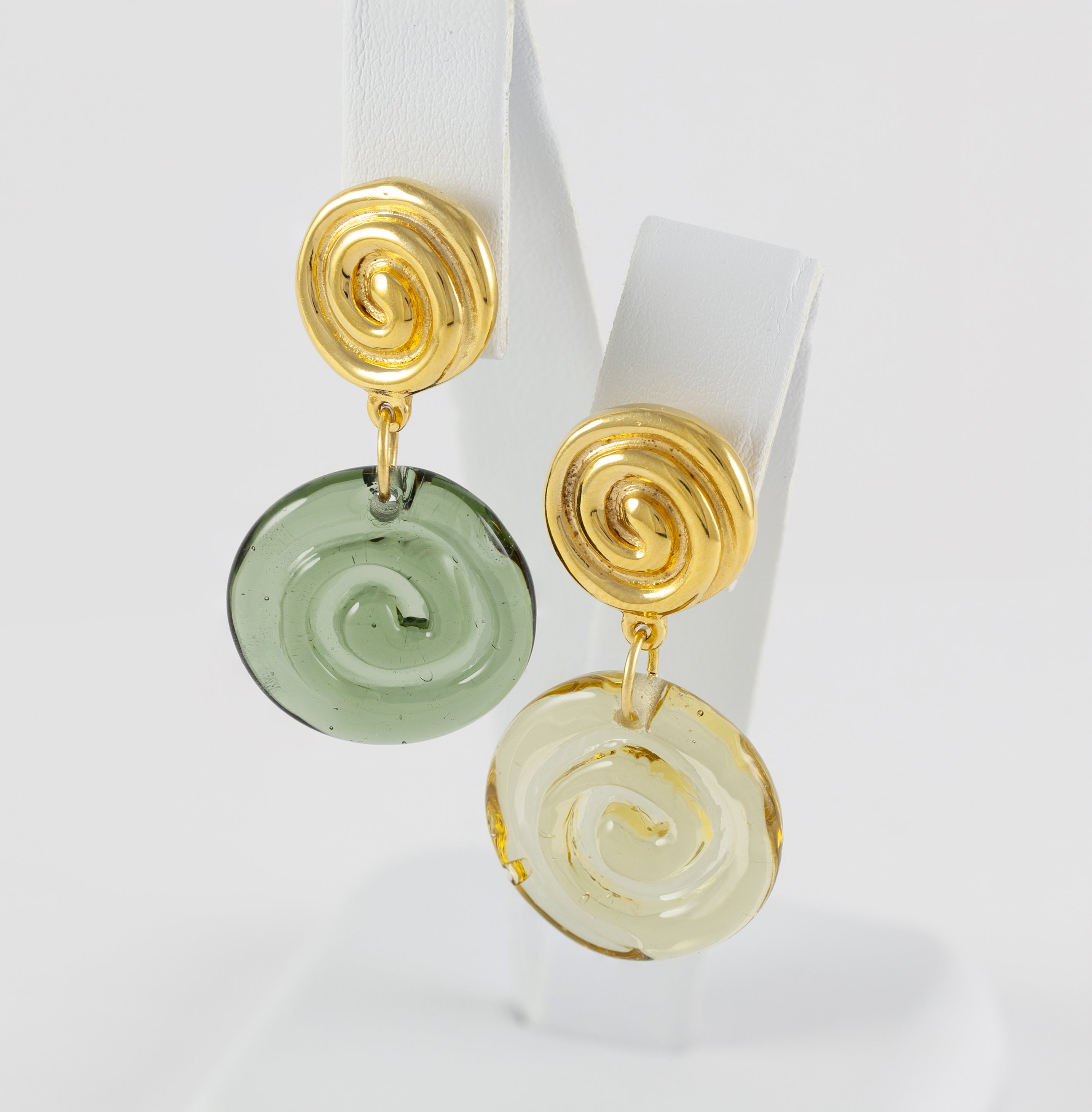 Pendientes Tous en oro amarillo 18k con cristal Eugenia by Tous Iluminada