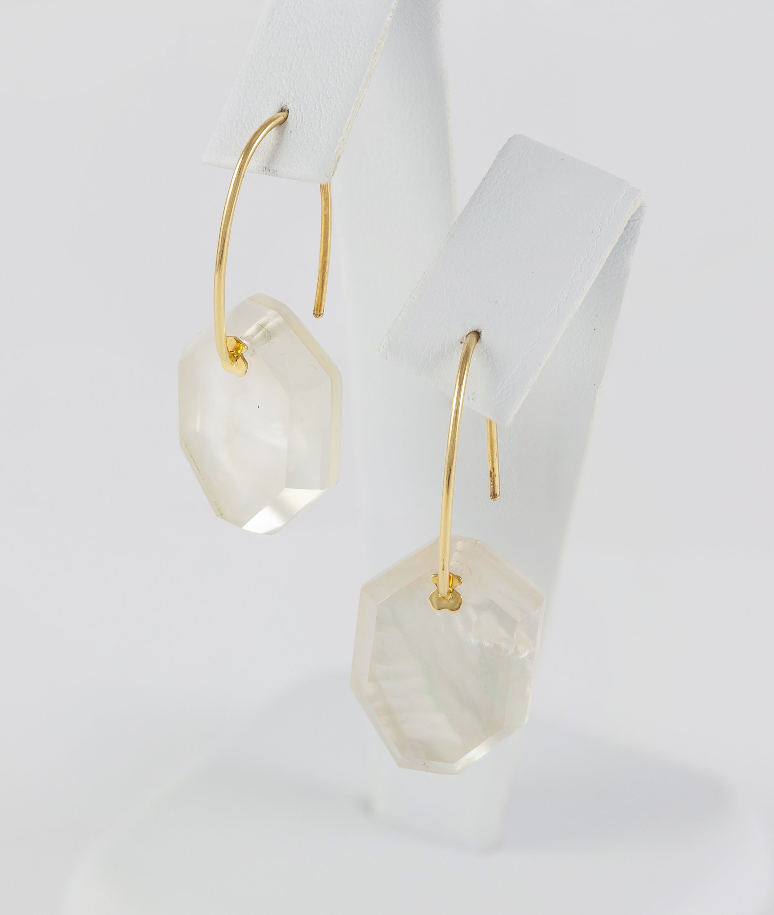 Pendientes Tous en oro amarillo 18k con cristal y nácar