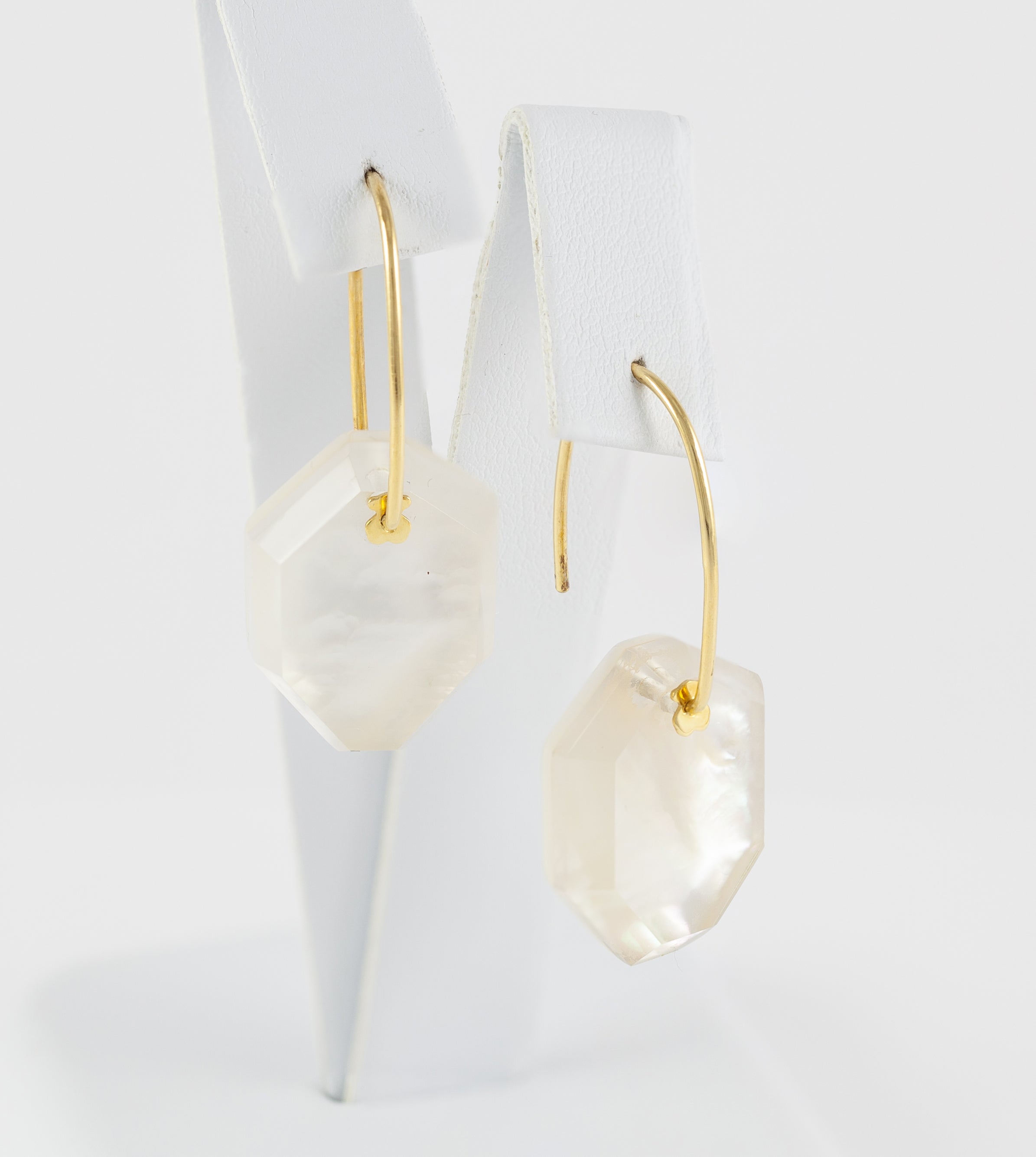 Pendientes Tous en oro amarillo 18k con cristal y nácar