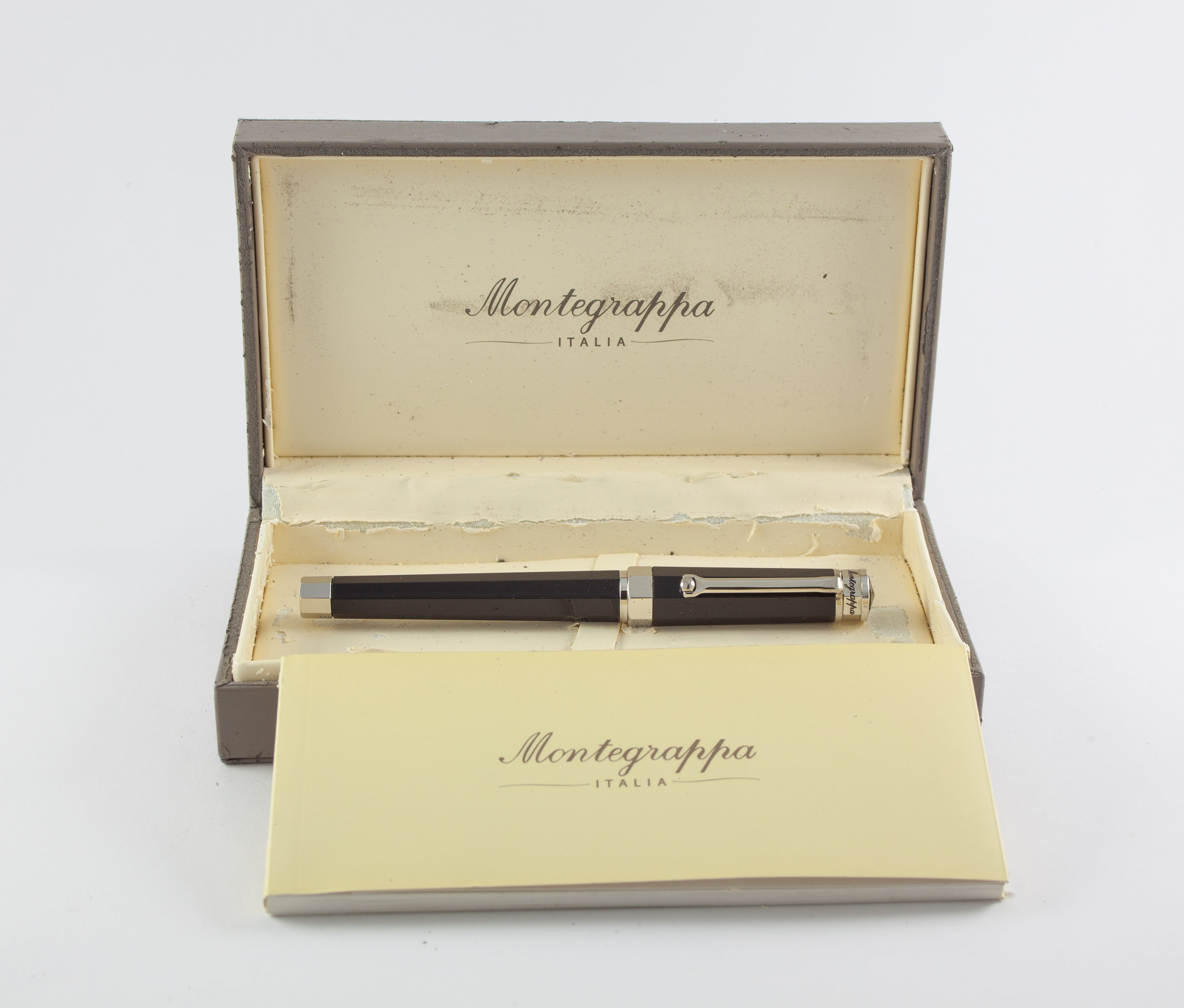 Montegrappa NeroUno Fountain Pen Nib 18k 750 ISNUC2AC