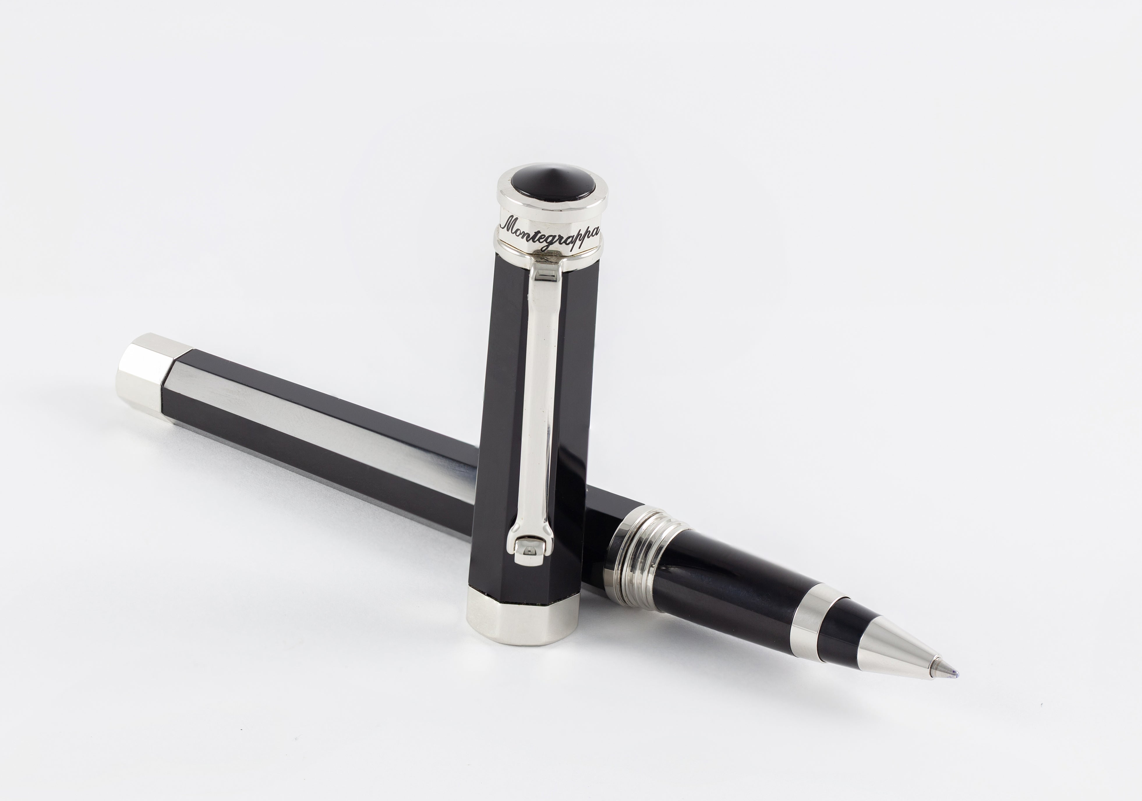 Montegrappa NeroUno Rollerball Pen ISNUCRAC