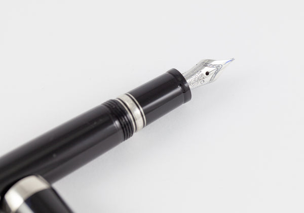 Montblanc Boheme Noir Fountain Pen 14K Gold Nib