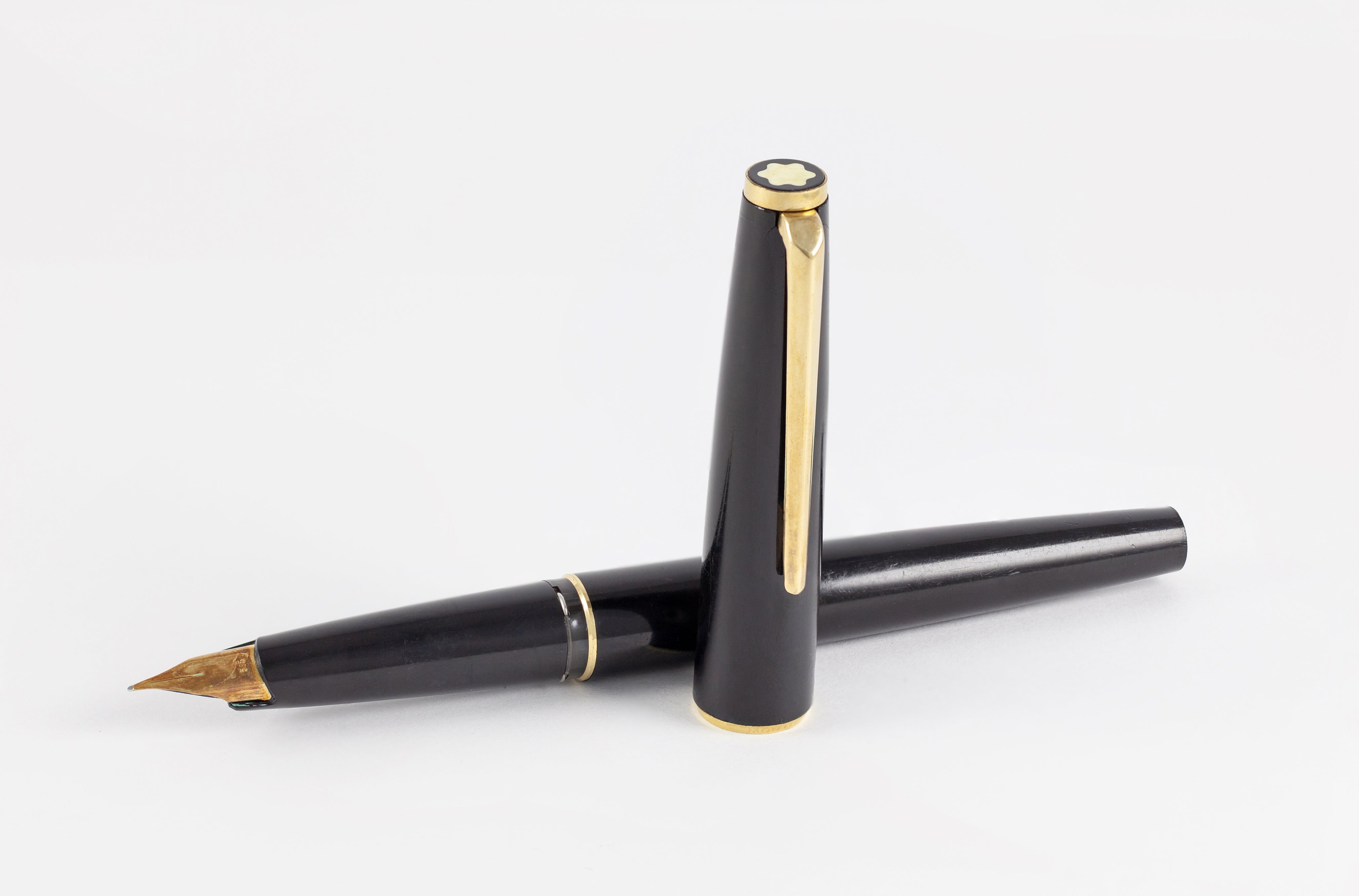 Montblanc Fountain pen Nib 585 14k Gold