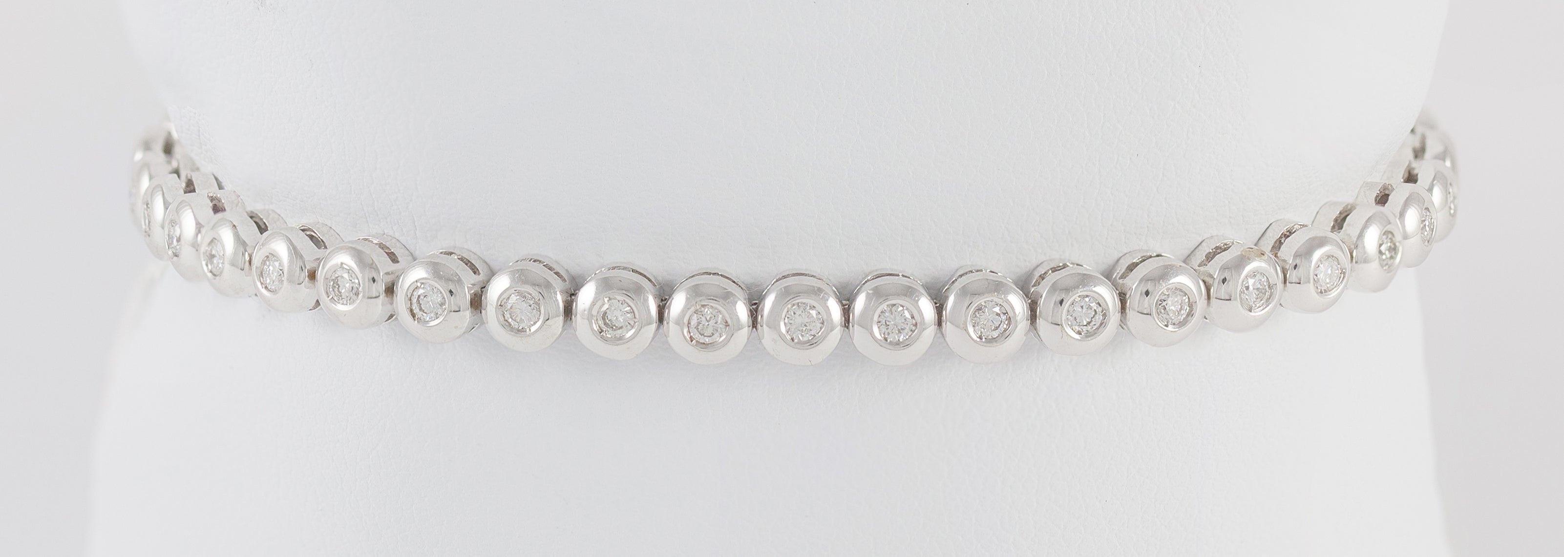 Pulsera en oro blanco 18k y brillantes 1 ct
