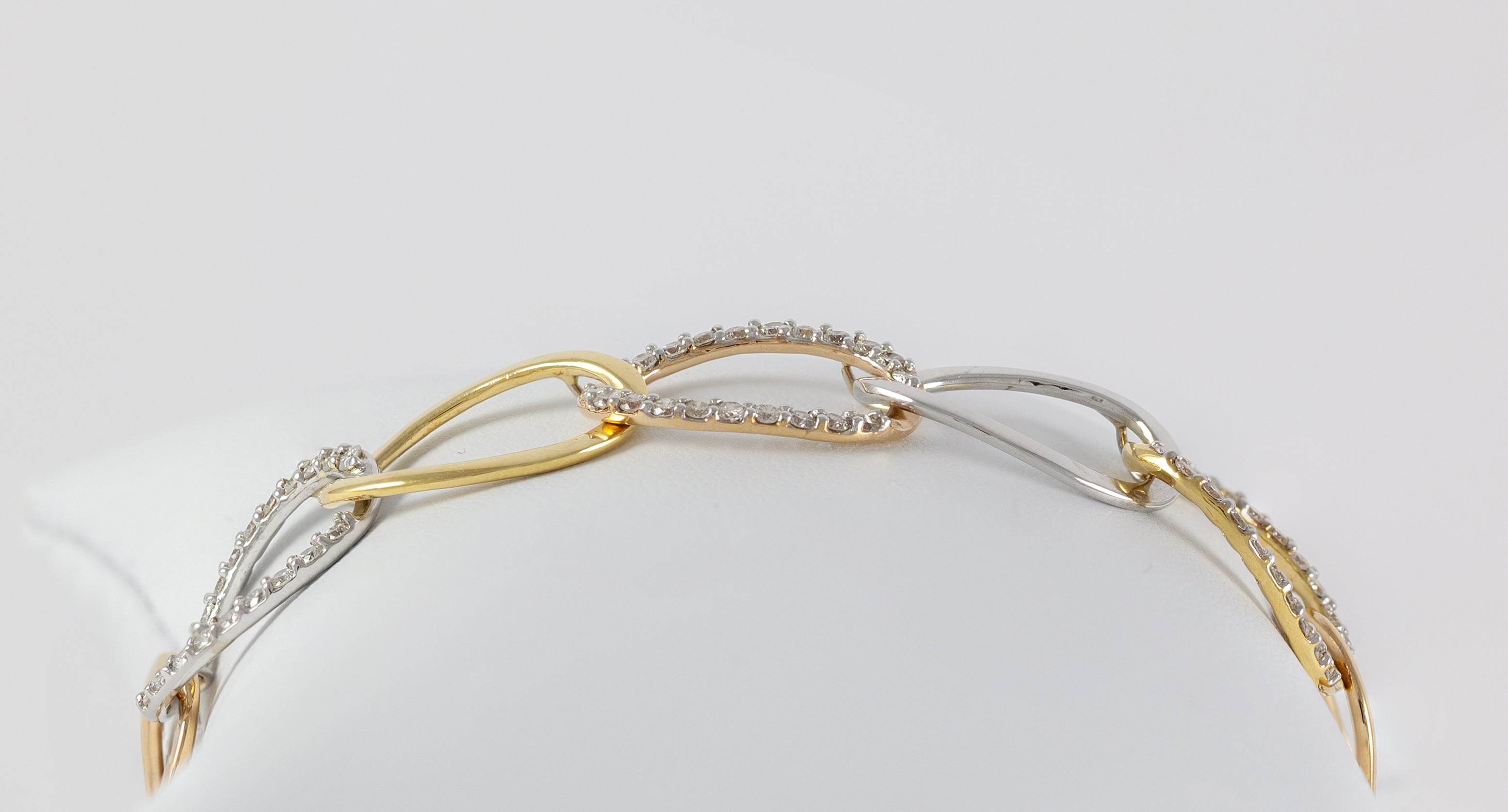 Pulsera en oro blanco y amarillo 18k con diamantes 1 ct