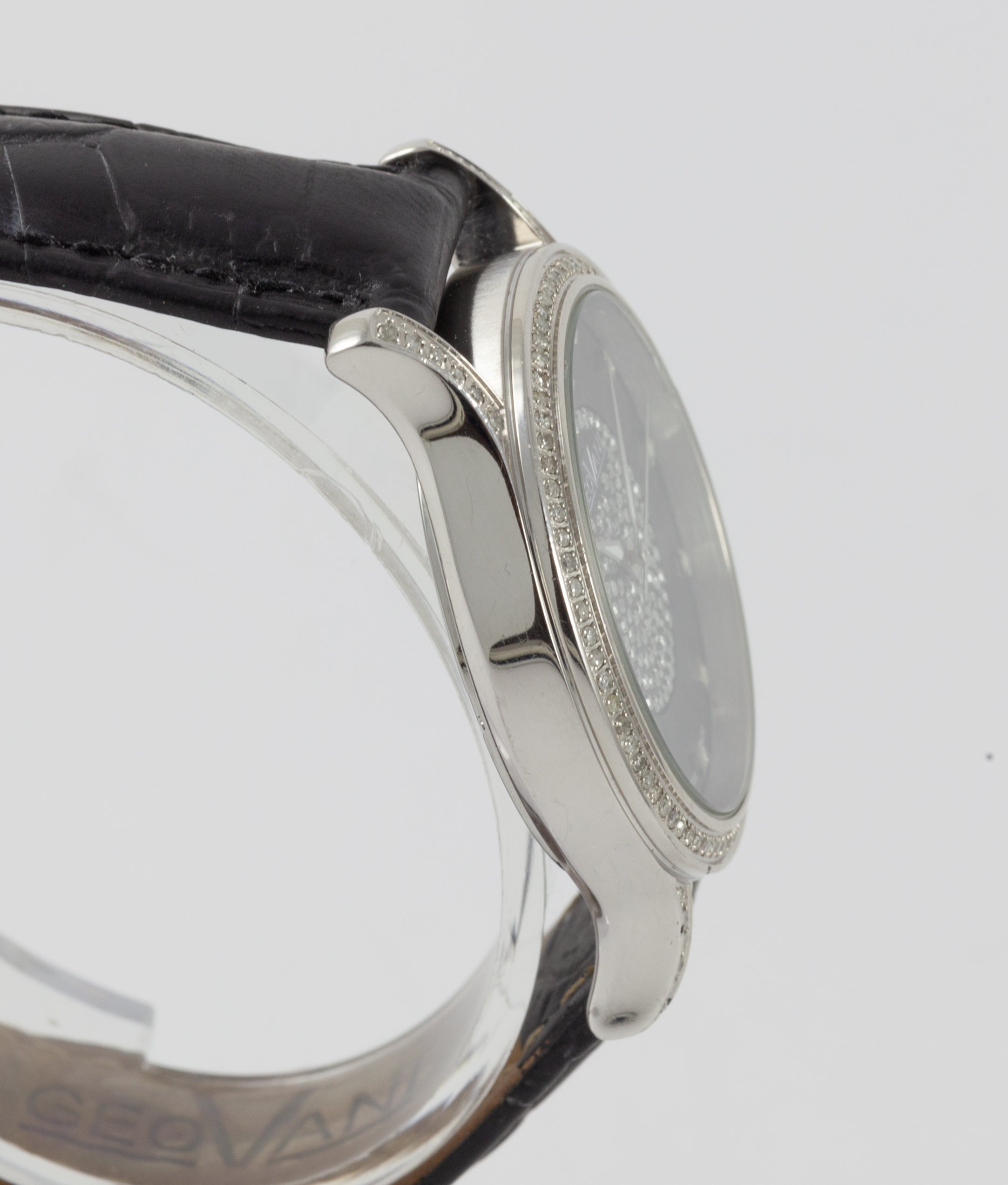 Geovani Swiss Diamond Ref: GOL549