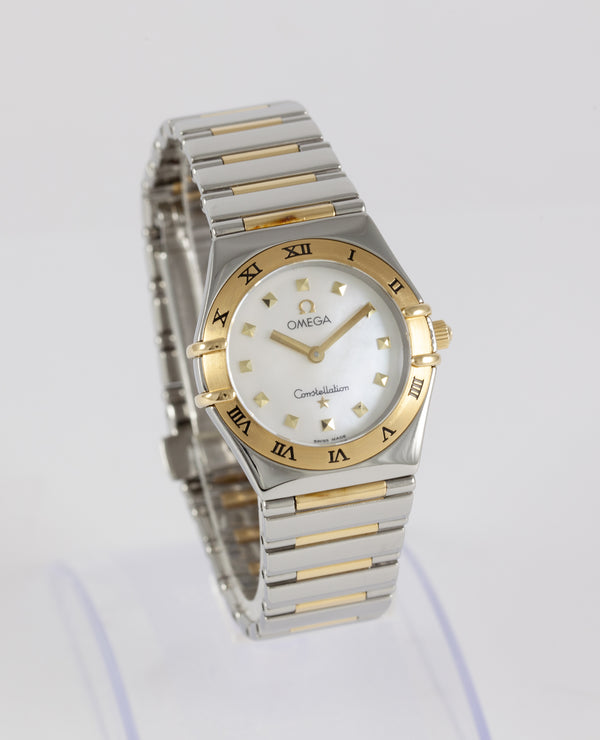 Omega Constellation Quartz MOP Dial Ref: 1371.71.00