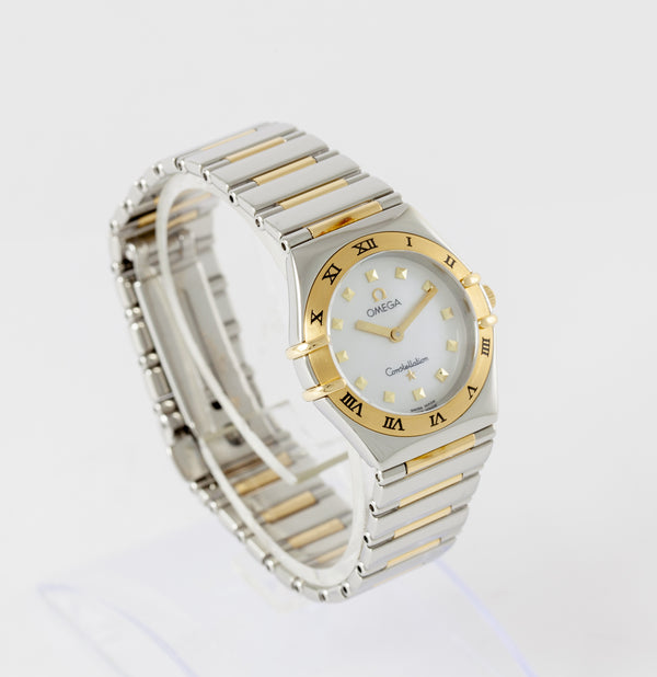 Omega Constellation Quartz MOP Dial Ref: 1371.71.00