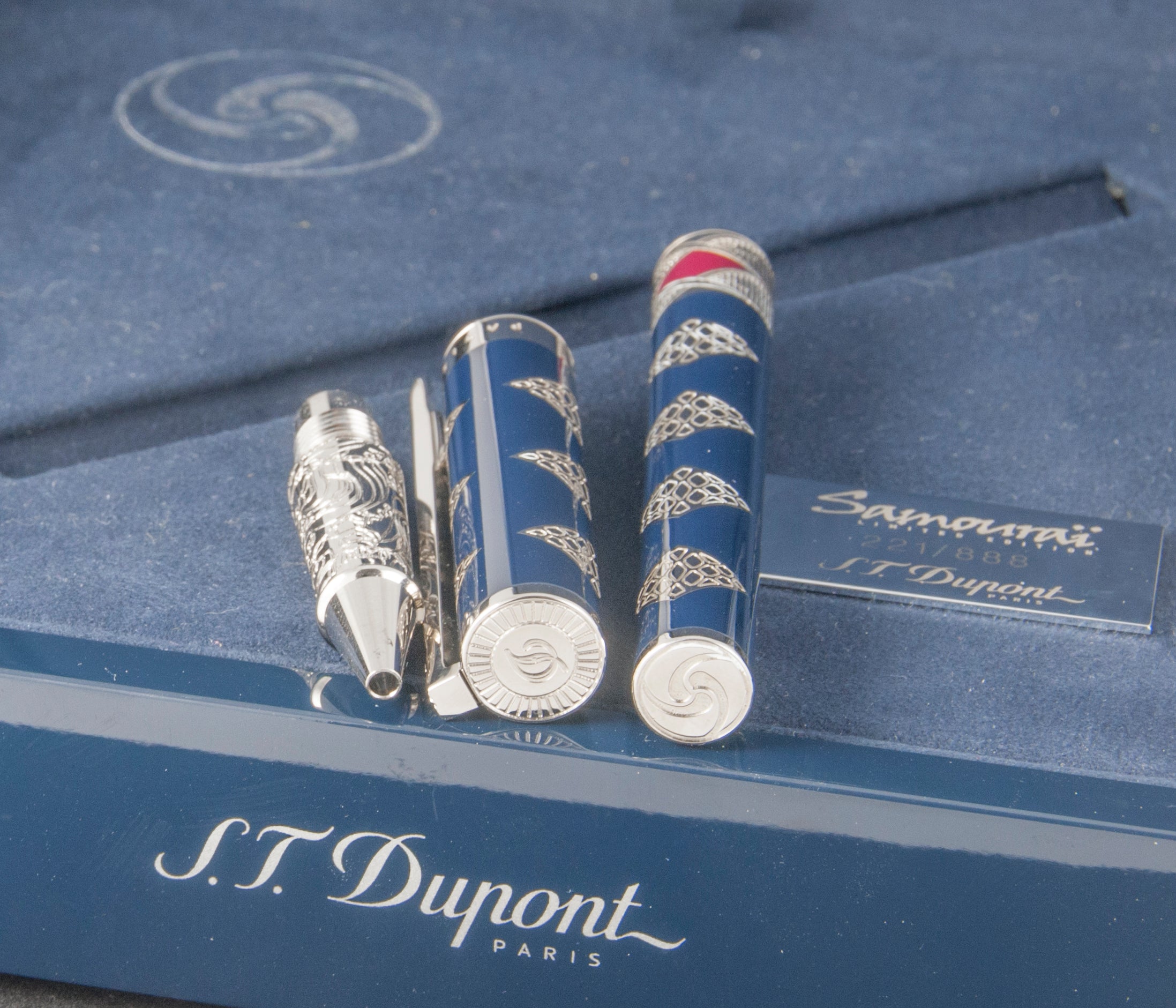 S.T. Dupont Samourai Large Neo-Classique Rollerball Pen Limited Edition